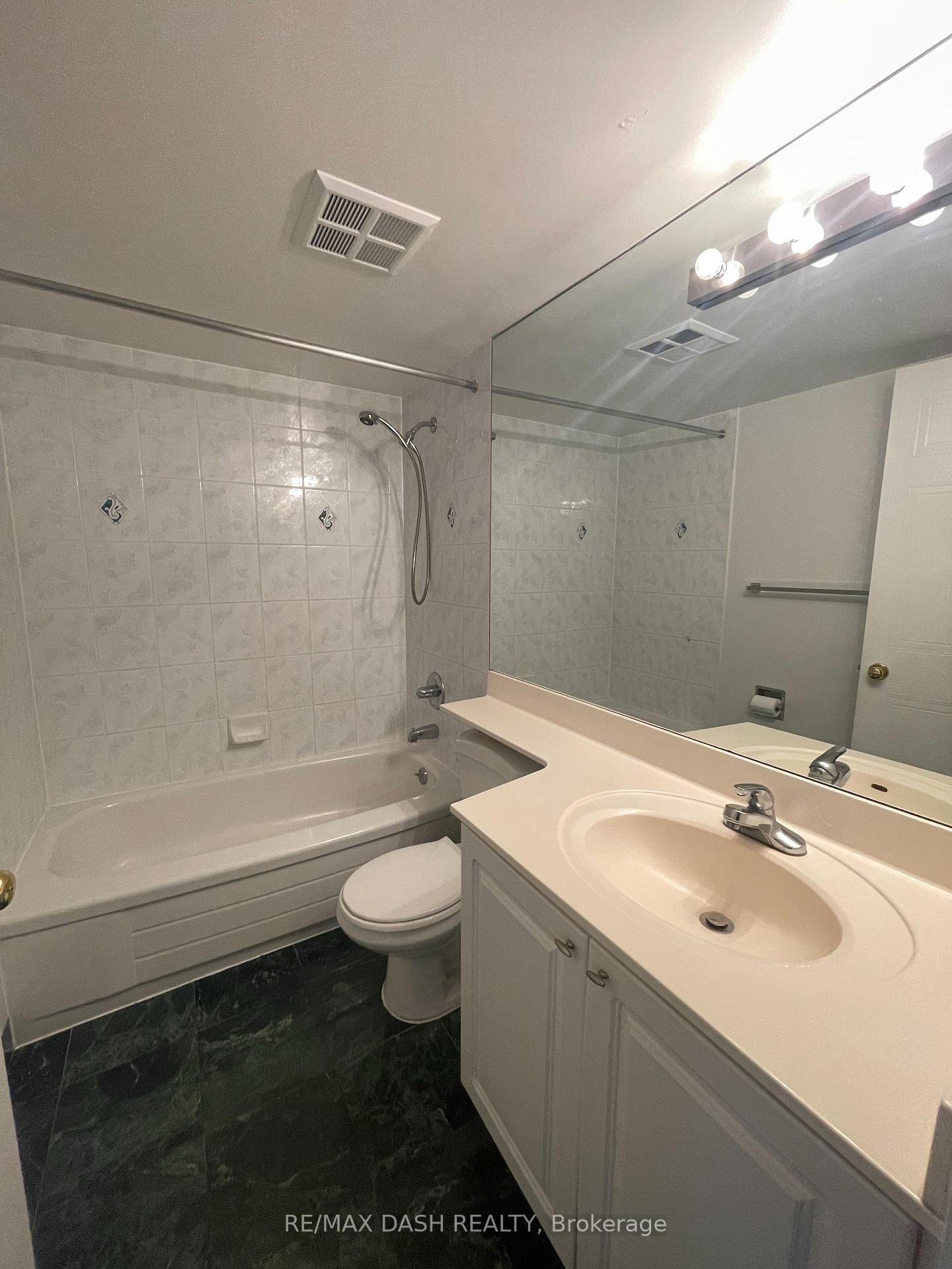 Photo 8 of Unit 1210, 750 Bay Street, Toronto, Bay Street Corridor — HOMEH