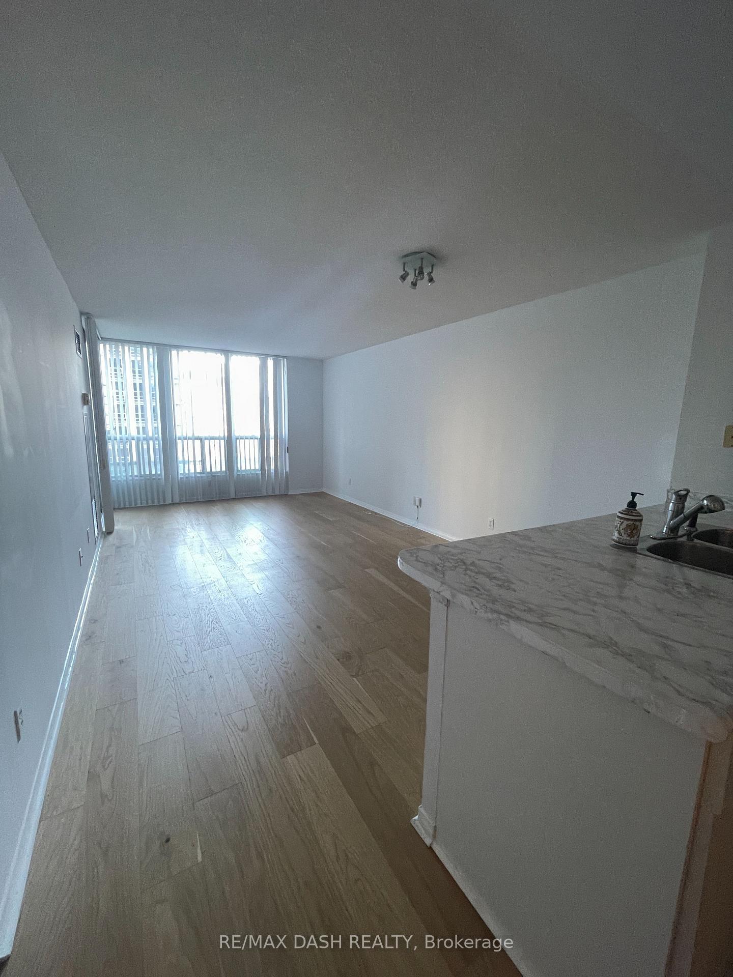 Photo 10 of Unit 1210, 750 Bay Street, Toronto, Bay Street Corridor — HOMEH