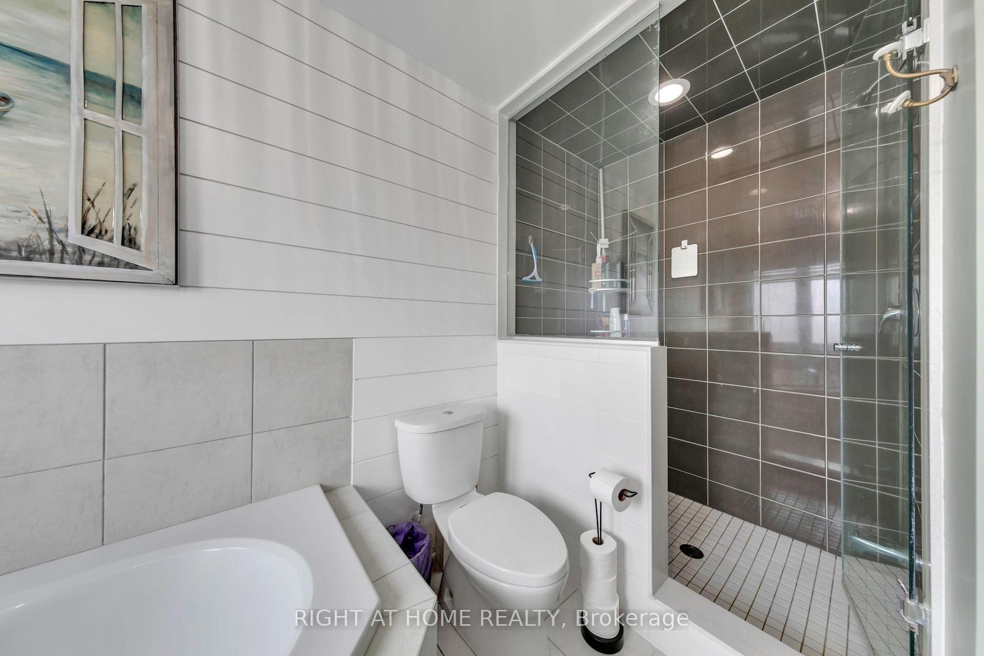 Photo 26 of 171 Thomas Phillips Drive, Aurora, Rural Aurora — HOMEH