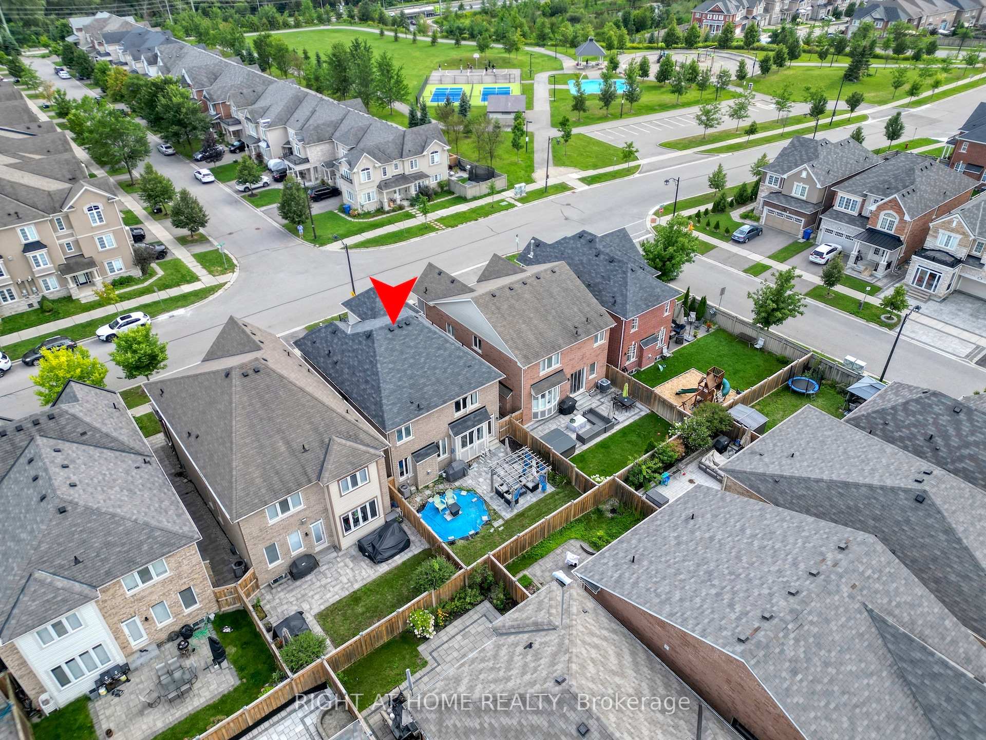 Photo 39 of 171 Thomas Phillips Drive, Aurora, Rural Aurora — HOMEH