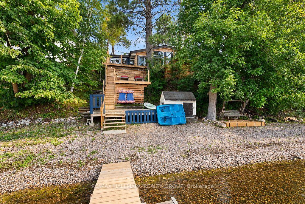 Photo 2 of 555 Island View Drive, North Algona Wilberforce, North Algona/Wilberforce Twp — HOMEH