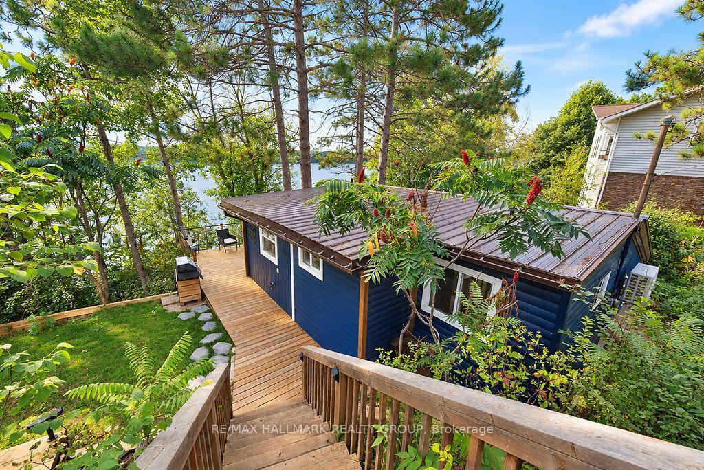 Photo of 555 Island View Drive