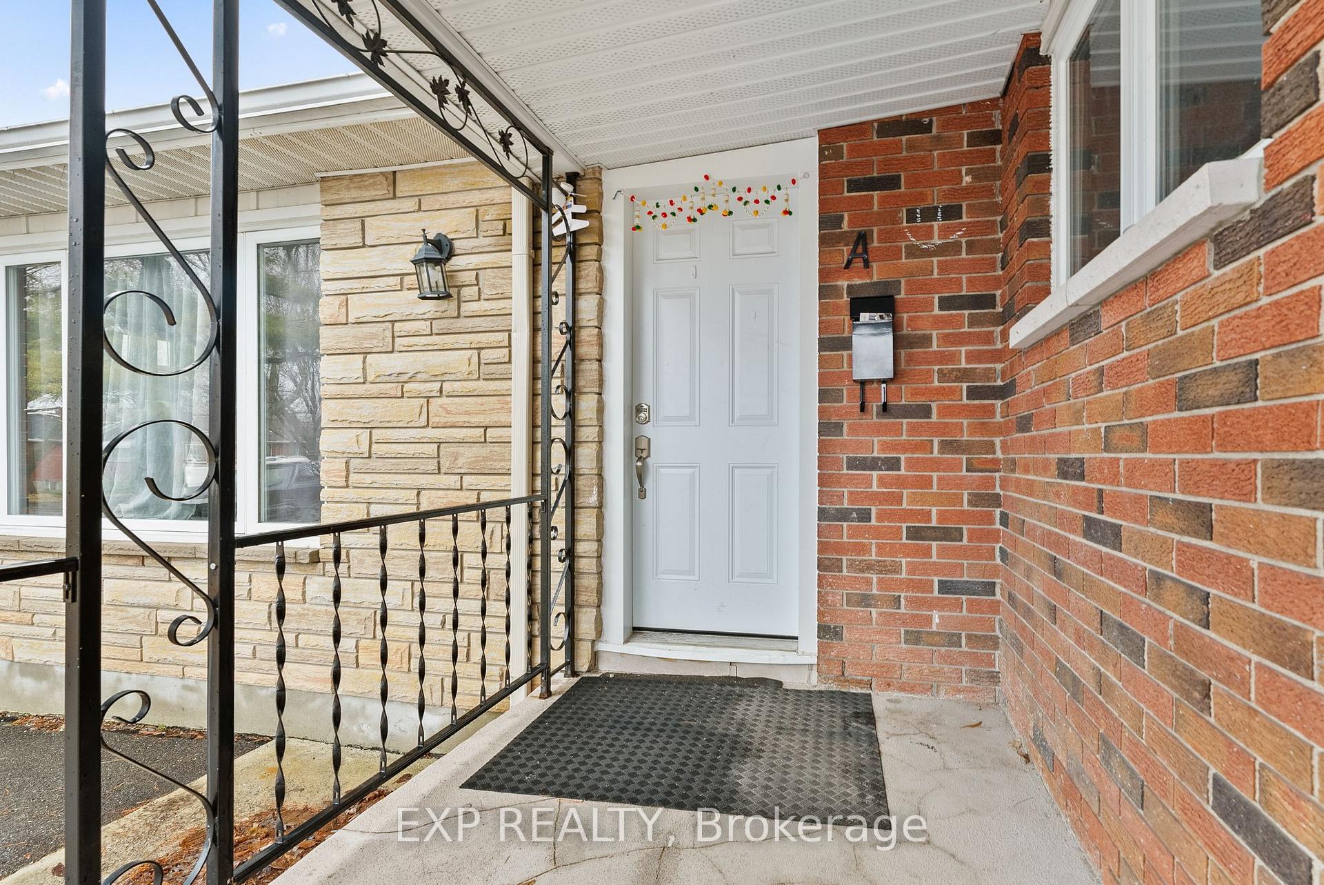 Photo 2 of 692 Claude Street, Ottawa, Castle Heights/Rideau High — HOMEH