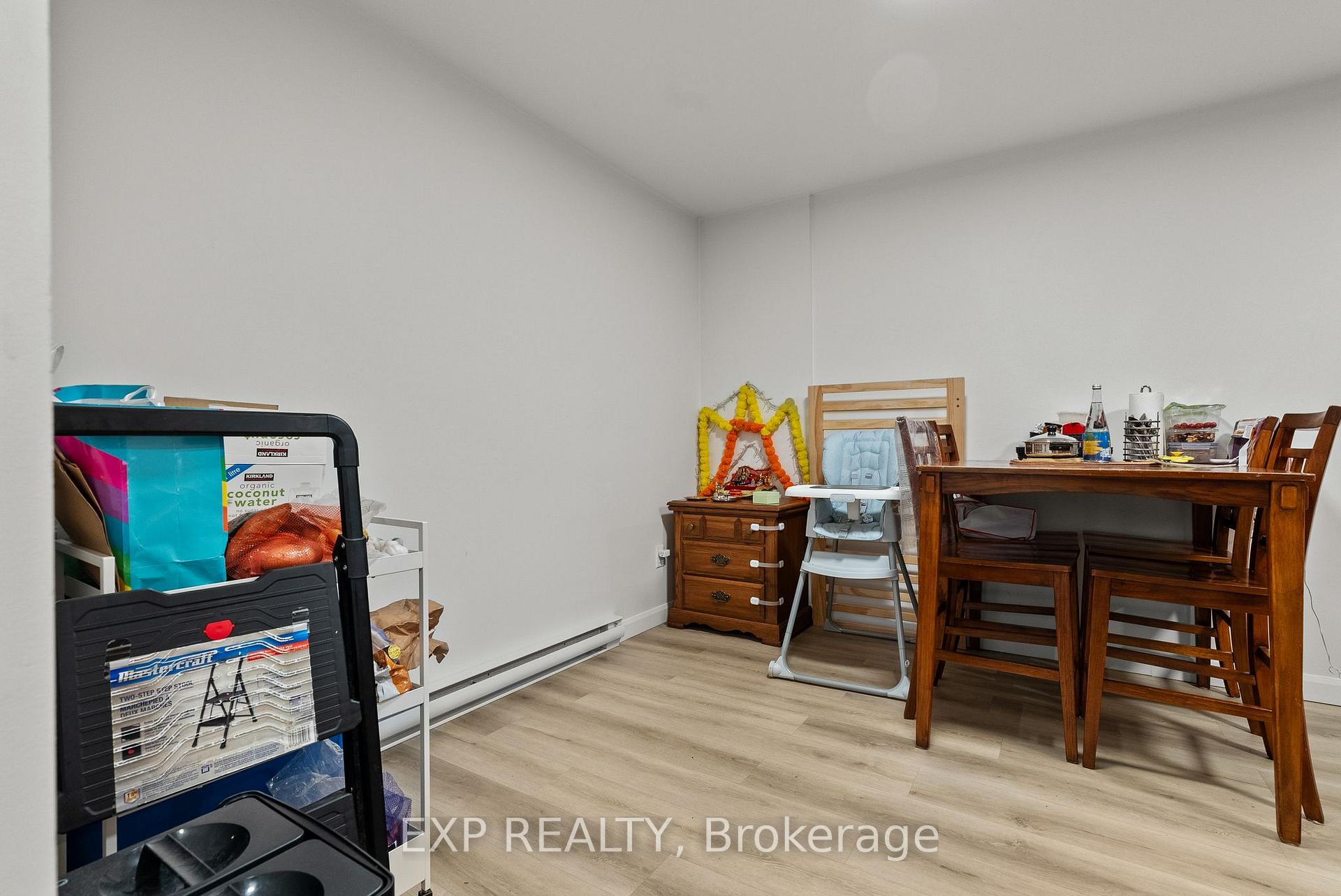 Photo 6 of 692 Claude Street, Ottawa, Castle Heights/Rideau High — HOMEH