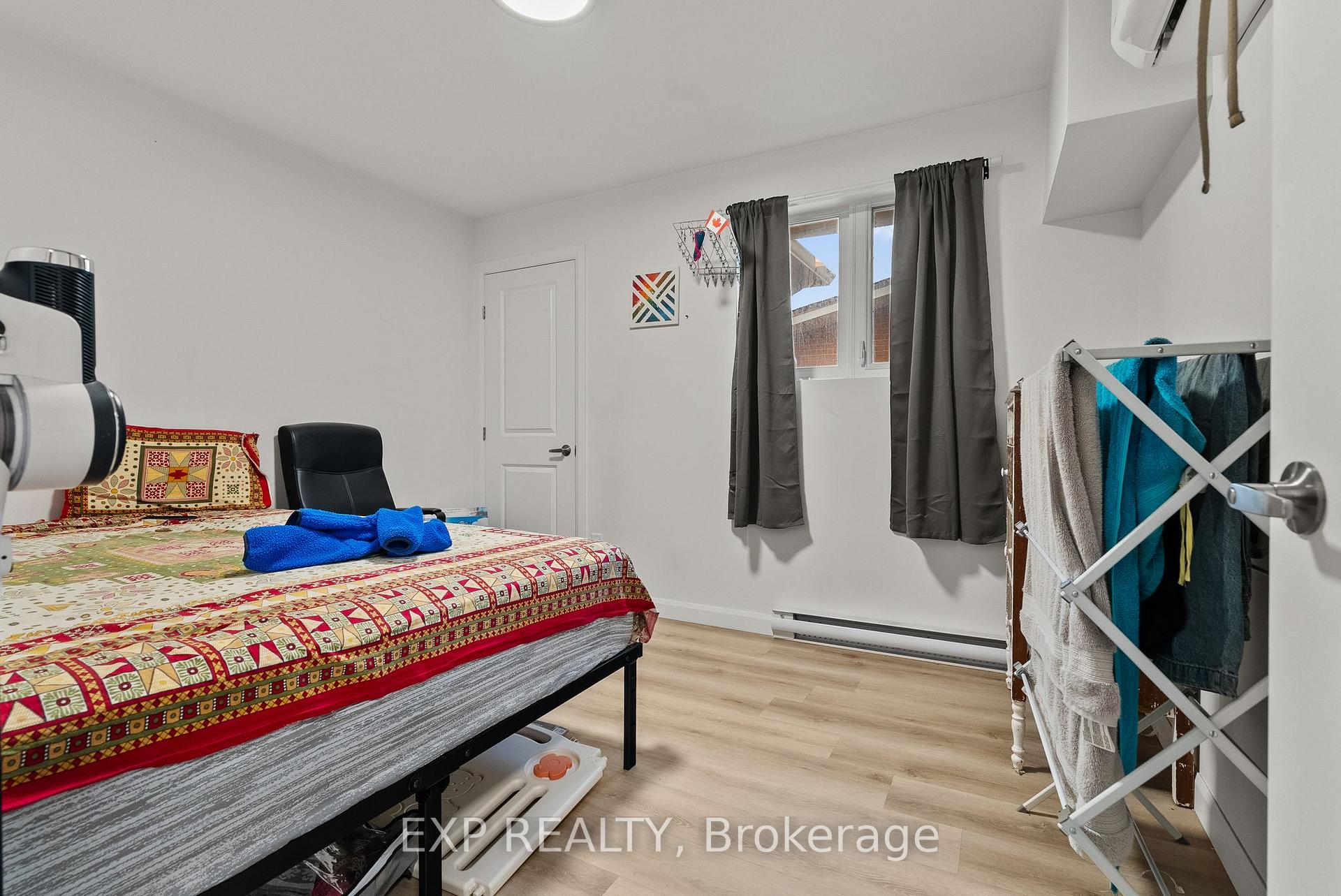 Photo 9 of 692 Claude Street, Ottawa, Castle Heights/Rideau High — HOMEH
