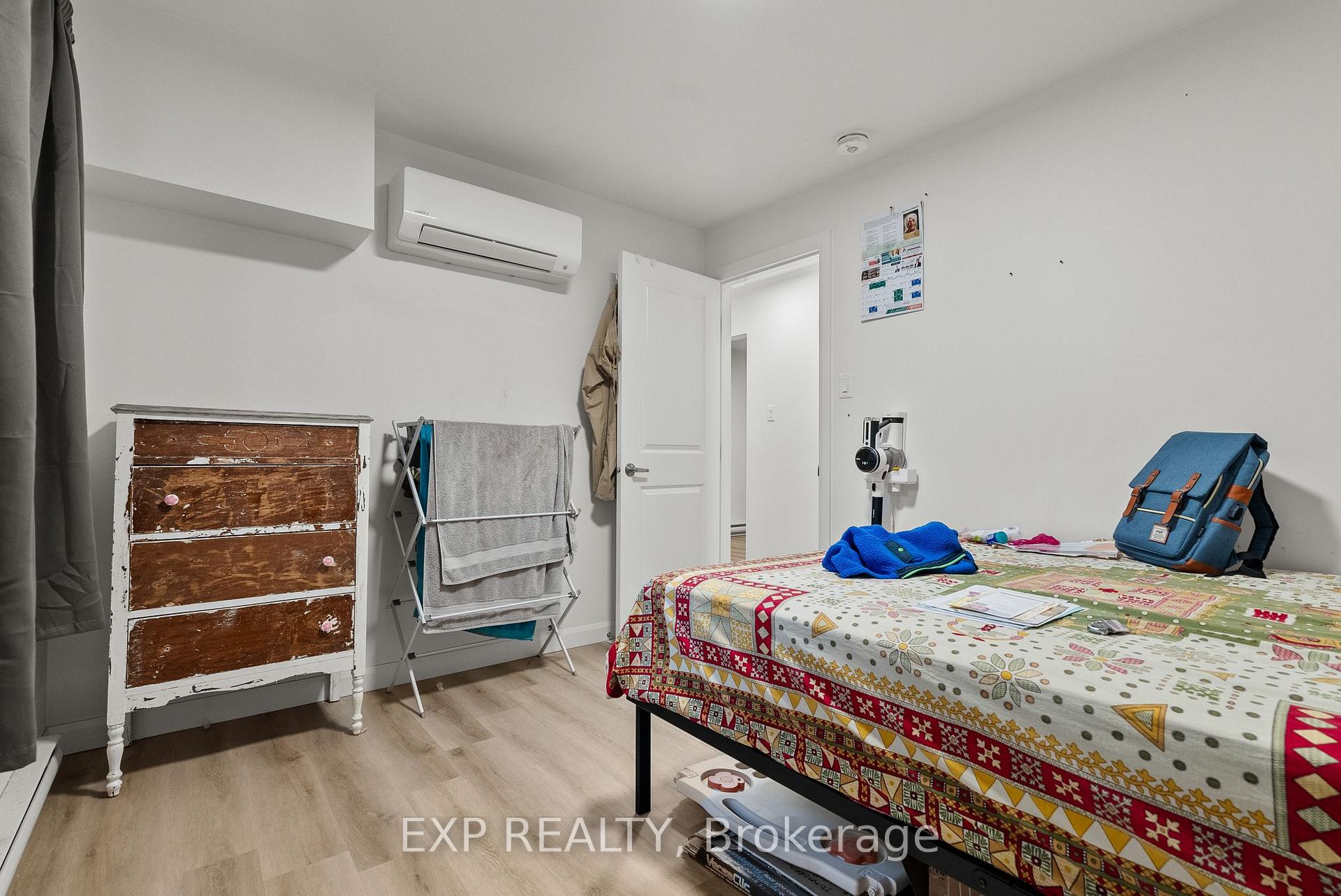 Photo 10 of 692 Claude Street, Ottawa, Castle Heights/Rideau High — HOMEH