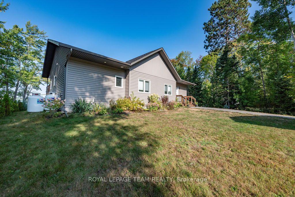 Photo 14 of 42153 Combermere Road, Madawaska Valley, Madawaska Valley — HOMEH