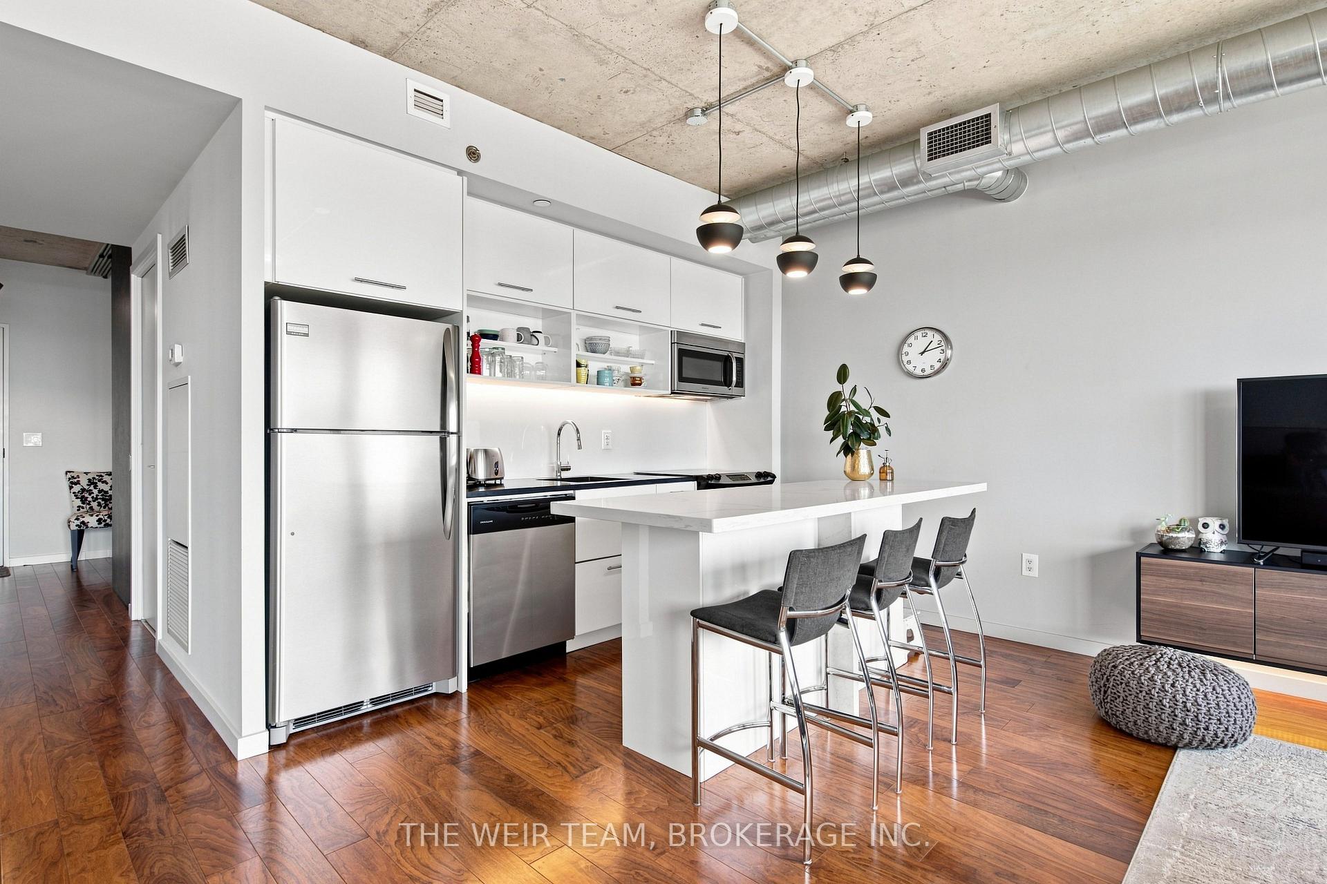 Photo 14 of 32 Trolley Crescent, Toronto, Moss Park — HOMEH