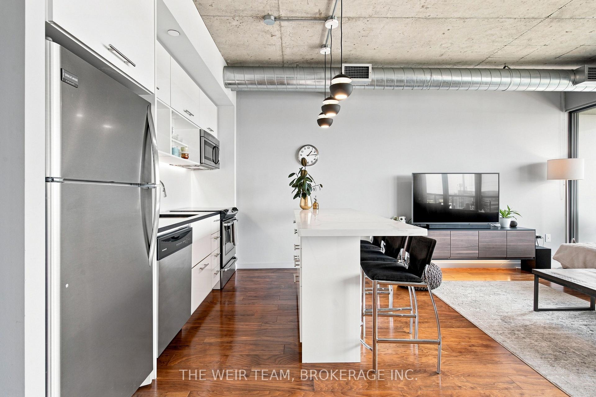 Photo 16 of 32 Trolley Crescent, Toronto, Moss Park — HOMEH