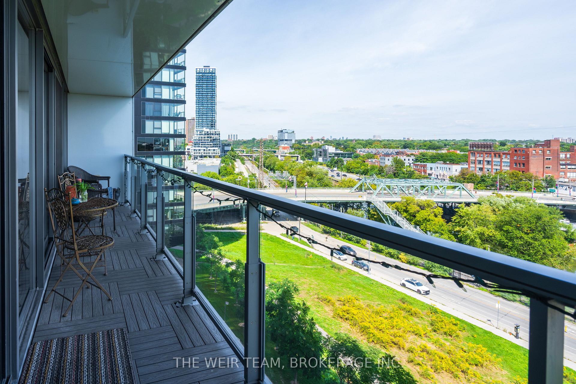 Photo 31 of 32 Trolley Crescent, Toronto, Moss Park — HOMEH