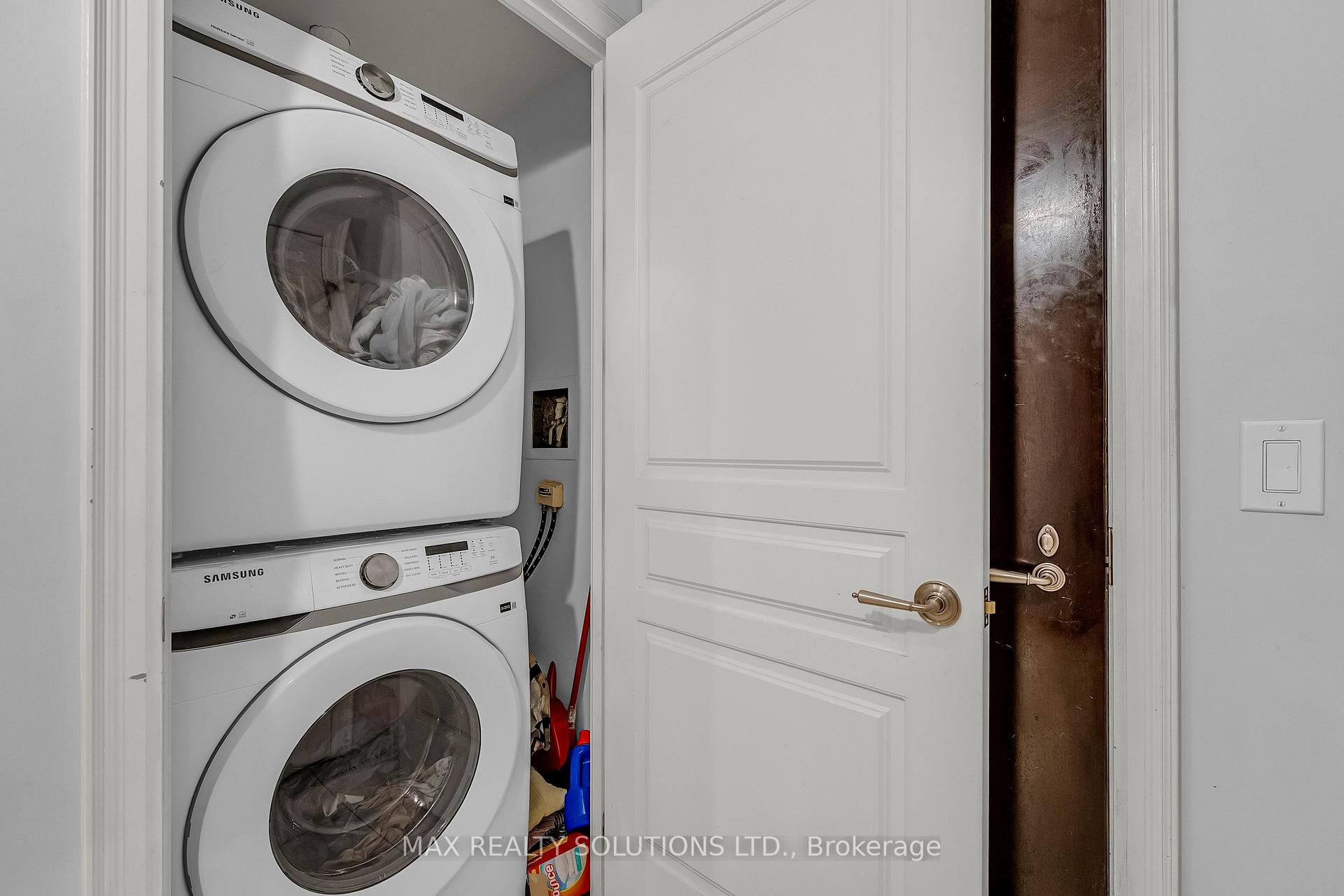 Photo 24 of Unit 319, 20 Burkebrook Place, North York, Bridle Path-Sunnybrook-York Mills — HOMEH