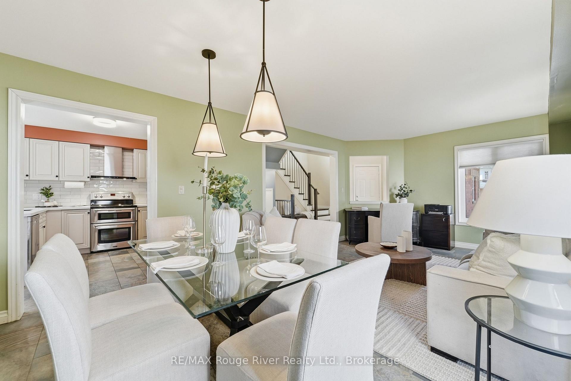Photo 7 of 5 Iberville Road, Whitby, Brooklin — HOMEH