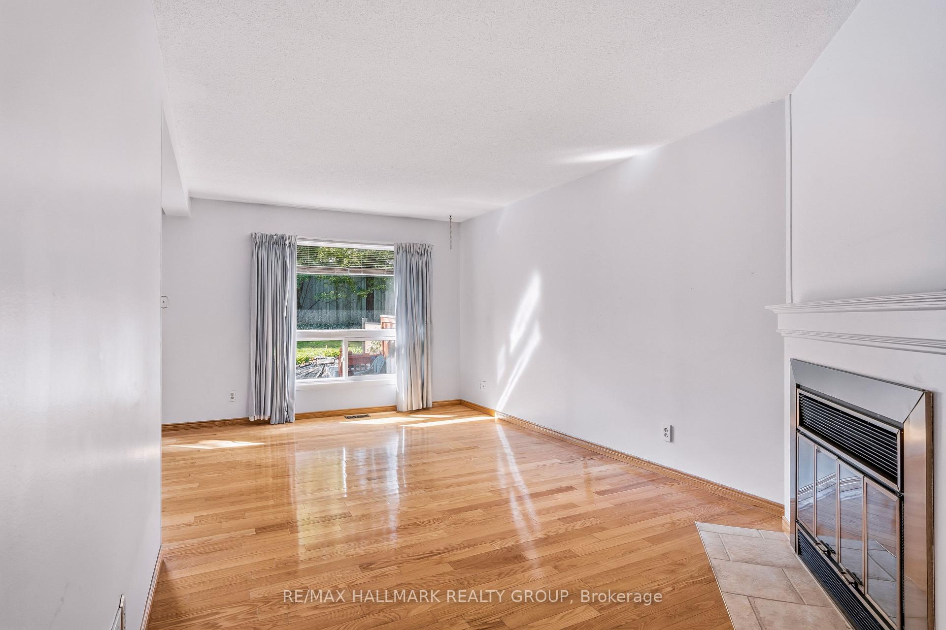 Photo 6 of 154 Presland Road, Ottawa, Overbrook/Castle Heights — HOMEH