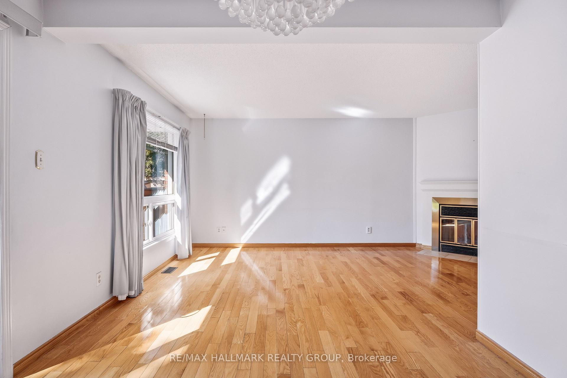 Photo 12 of 154 Presland Road, Ottawa, Overbrook/Castle Heights — HOMEH