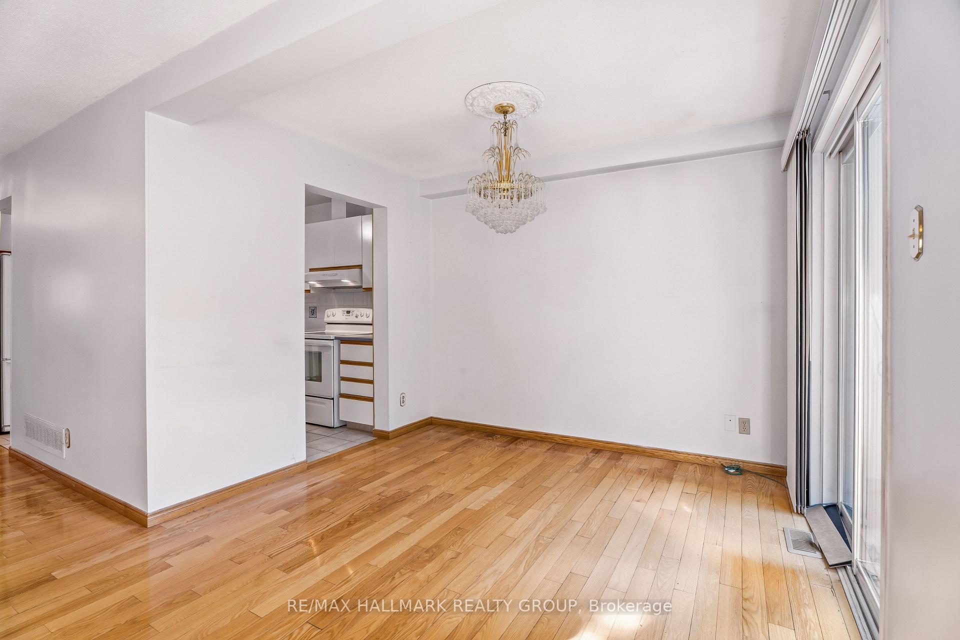 Photo 17 of 154 Presland Road, Ottawa, Overbrook/Castle Heights — HOMEH