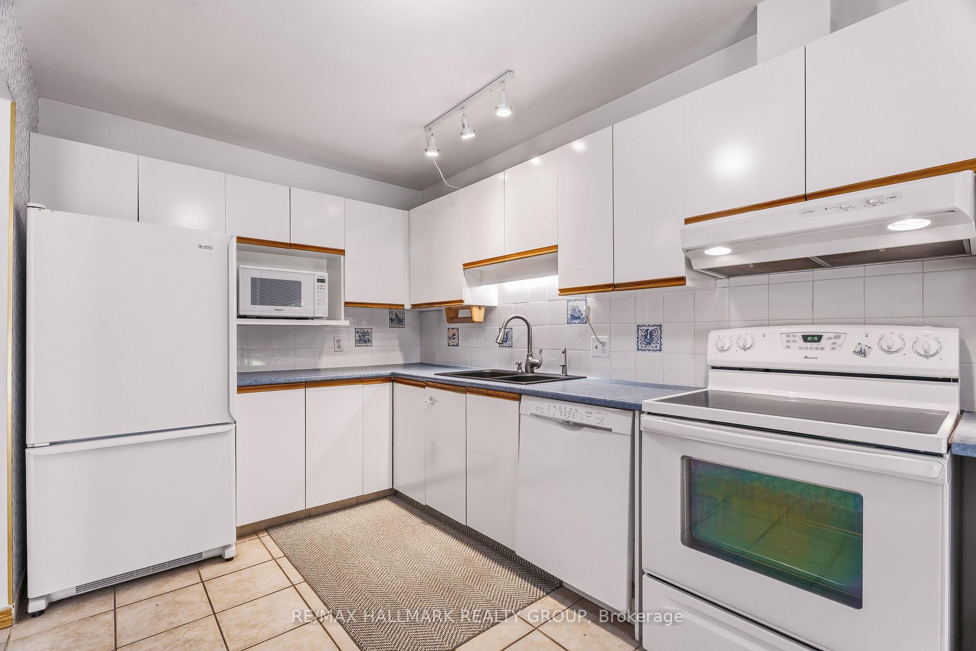 Photo 20 of 154 Presland Road, Ottawa, Overbrook/Castle Heights — HOMEH