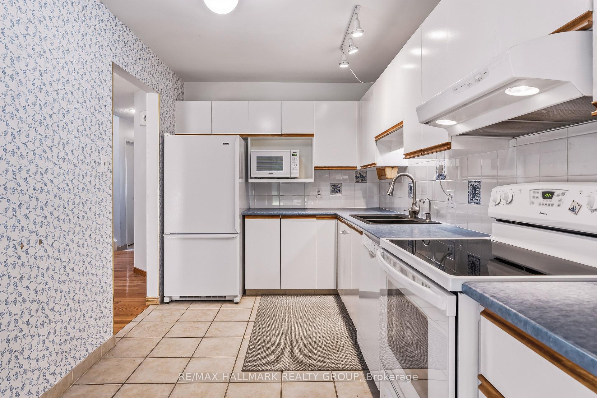 Photo 21 of 154 Presland Road, Ottawa, Overbrook/Castle Heights — HOMEH