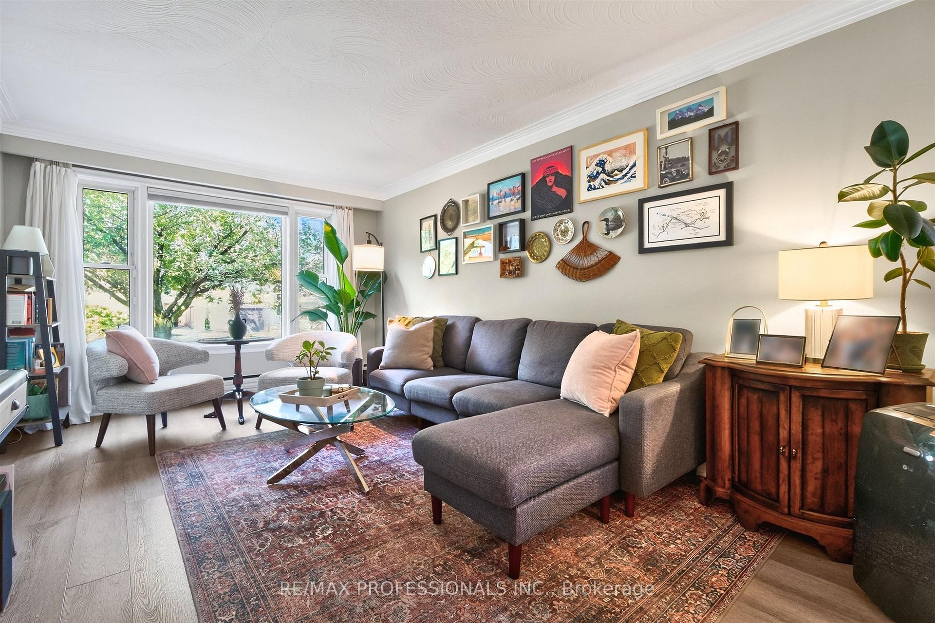 Photo 8 of 31 Long Branch Avenue, Etobicoke, Long Branch — HOMEH