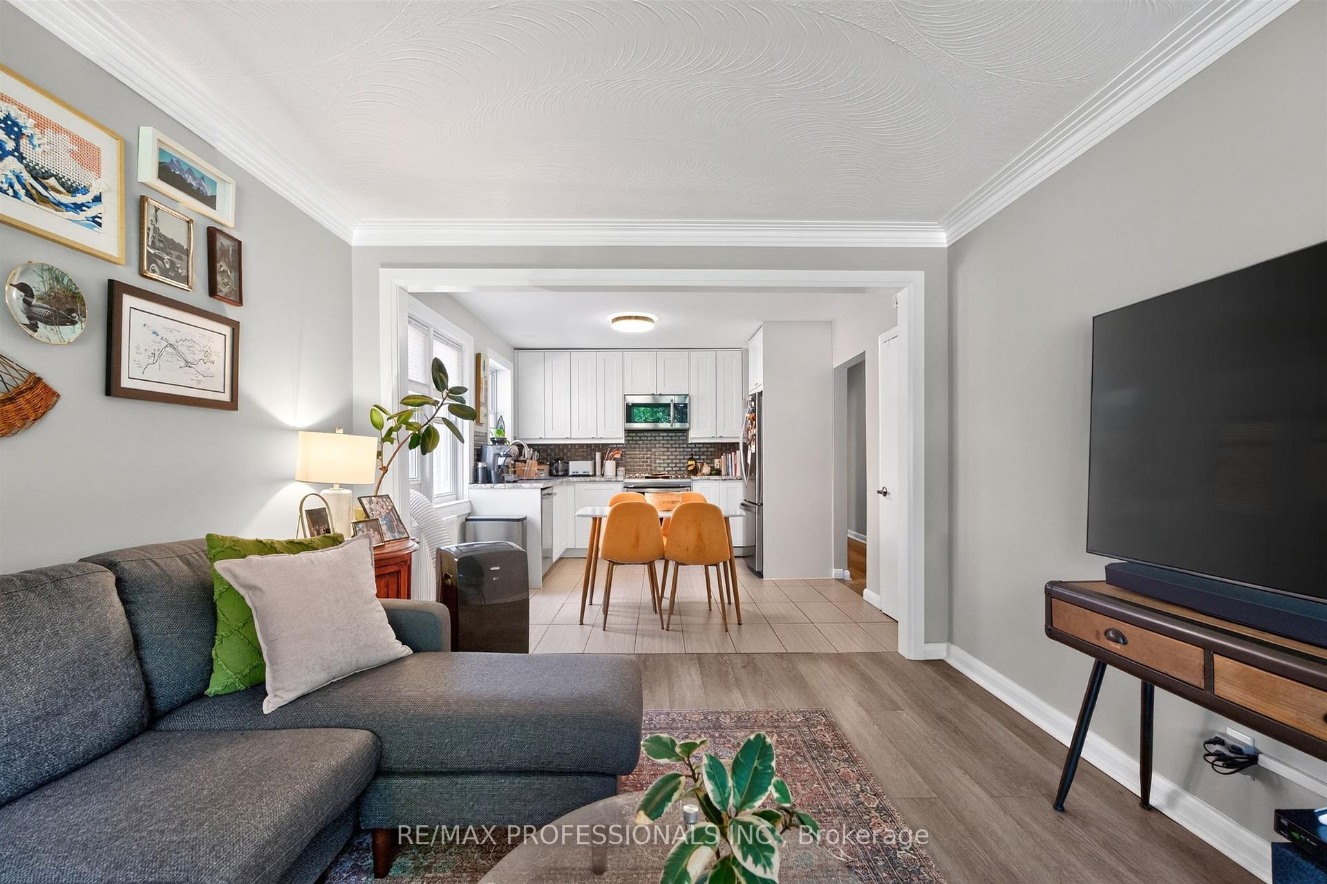 Photo 11 of 31 Long Branch Avenue, Etobicoke, Long Branch — HOMEH
