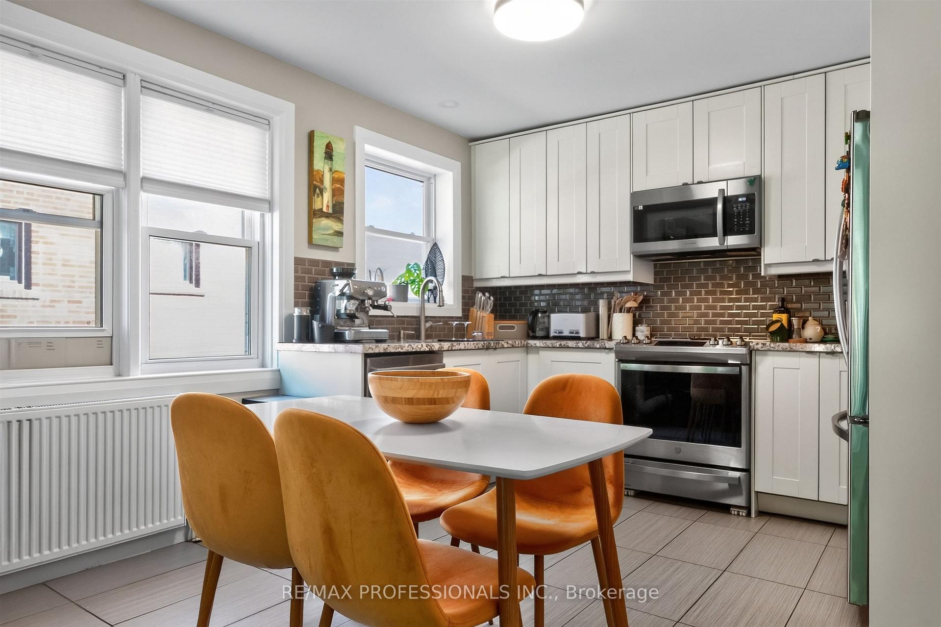 Photo 13 of 31 Long Branch Avenue, Etobicoke, Long Branch — HOMEH