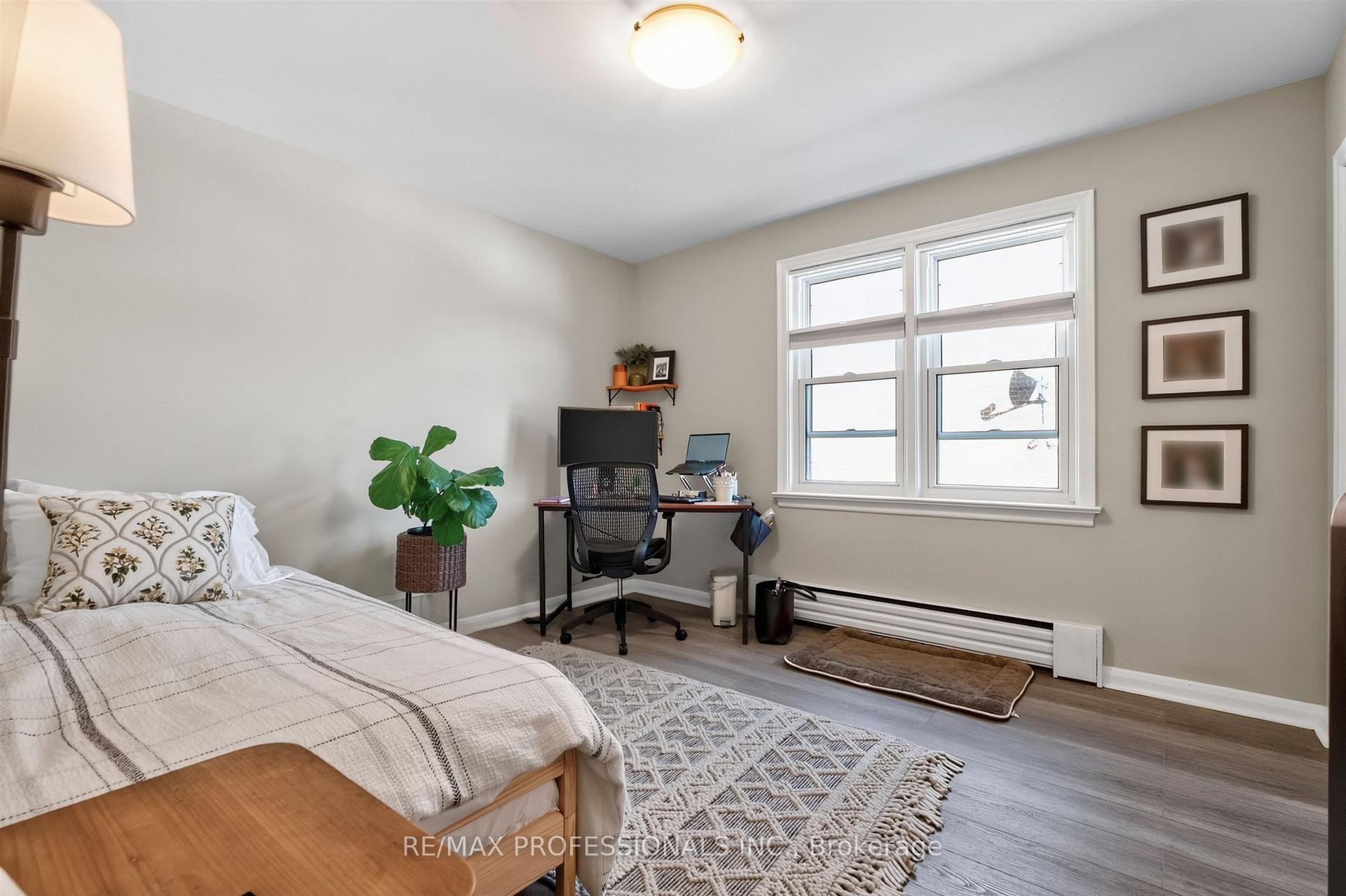 Photo 25 of 31 Long Branch Avenue, Etobicoke, Long Branch — HOMEH