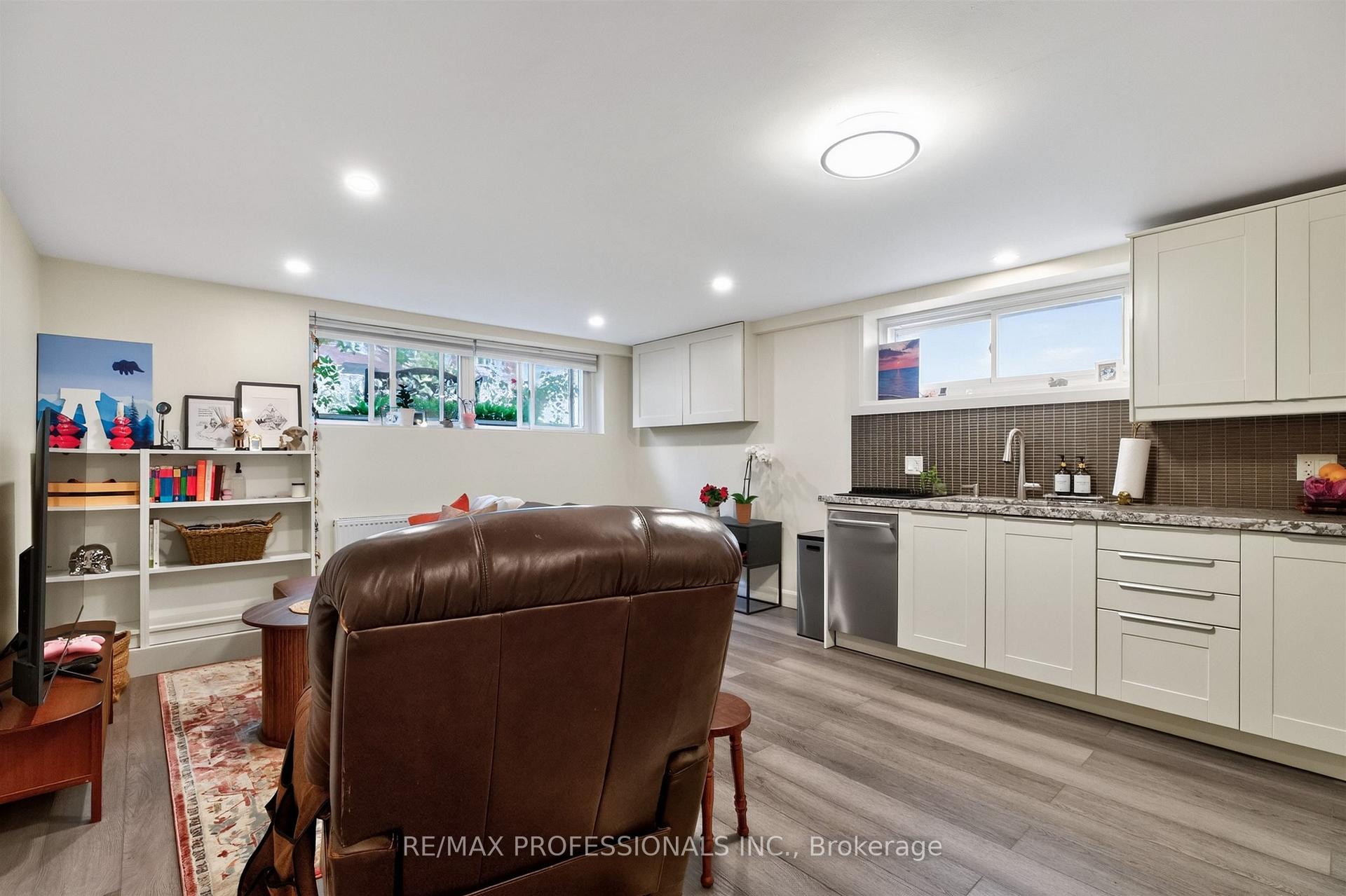 Photo 31 of 31 Long Branch Avenue, Etobicoke, Long Branch — HOMEH