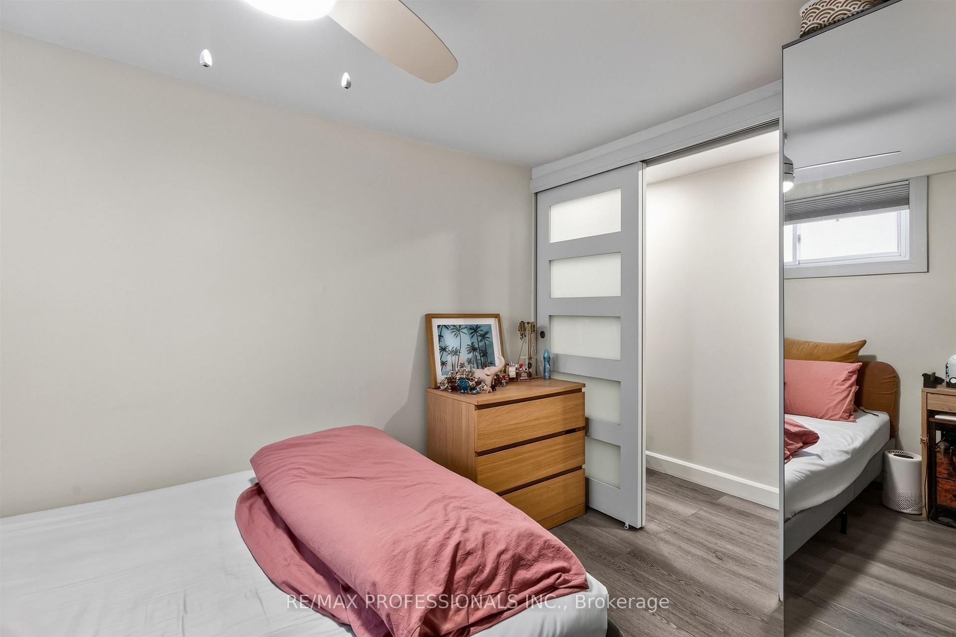 Photo 36 of 31 Long Branch Avenue, Etobicoke, Long Branch — HOMEH