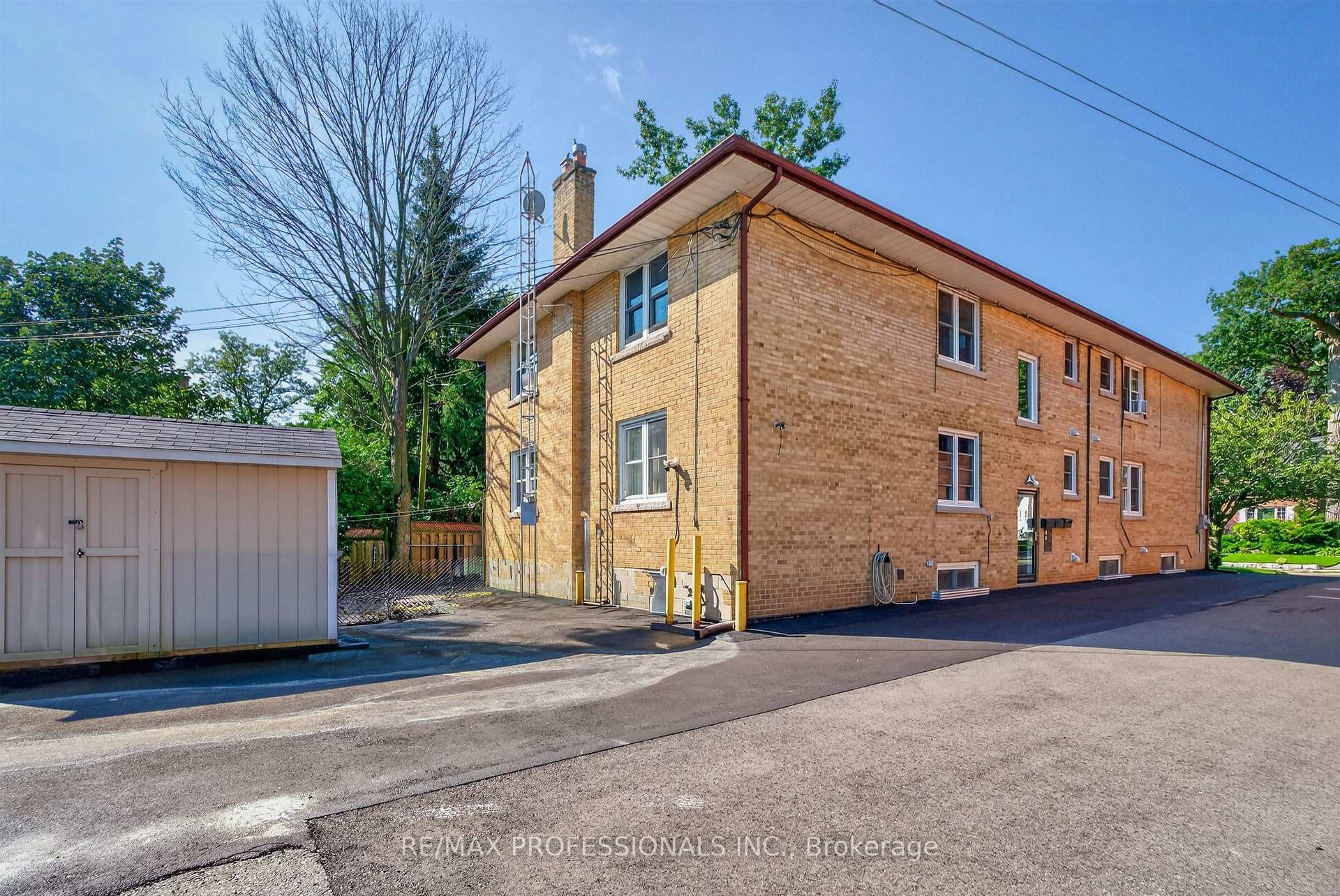 Photo 40 of 31 Long Branch Avenue, Etobicoke, Long Branch — HOMEH
