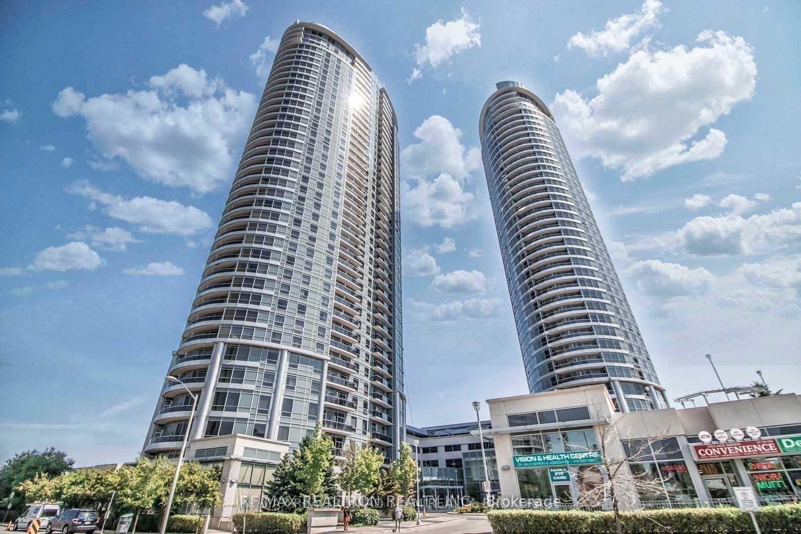 Front of Unit 1612, 125 Village Green Square