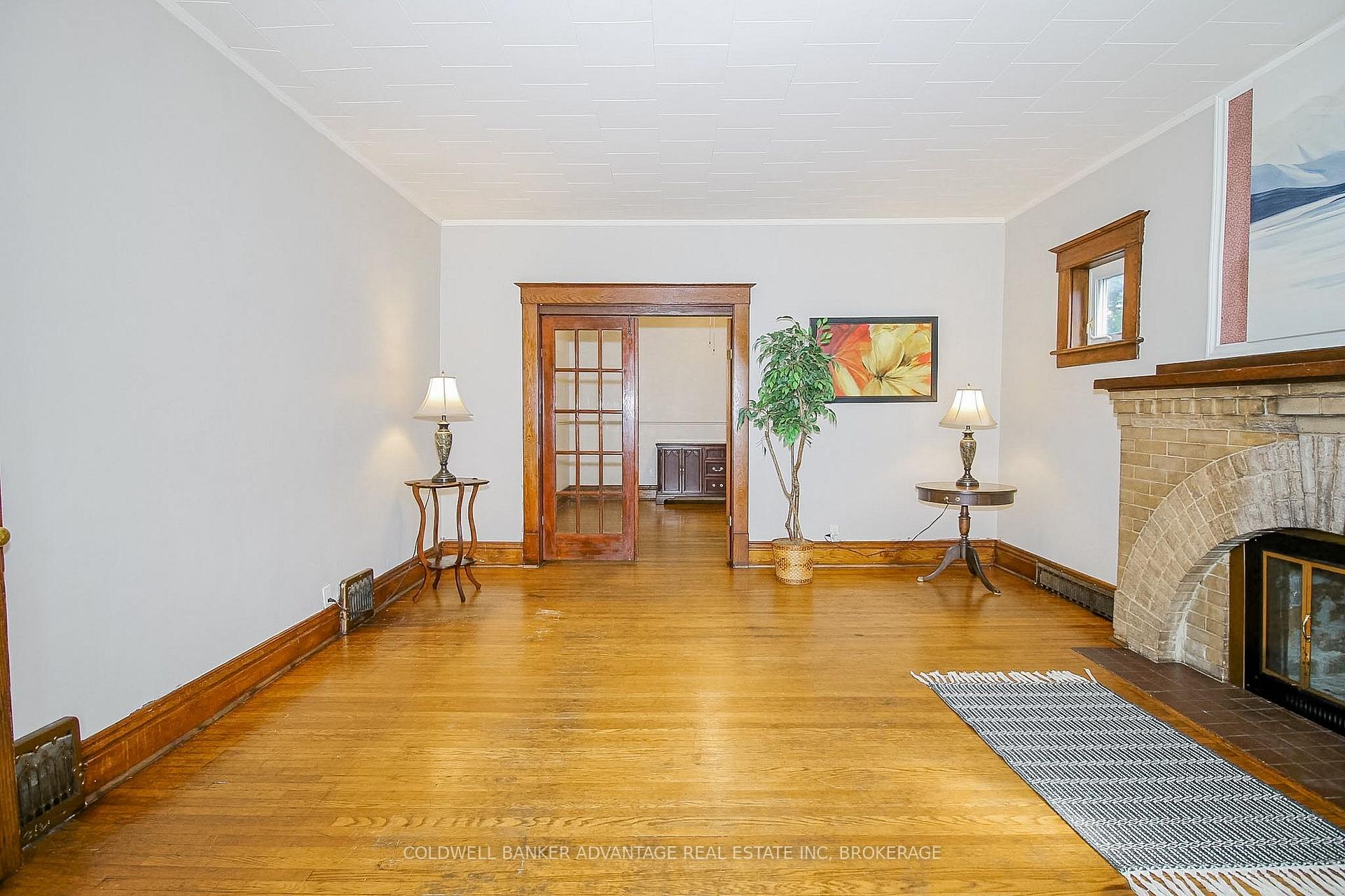 Photo 11 of 4859 Willmott Street, Niagara Falls, Cherrywood — HOMEH