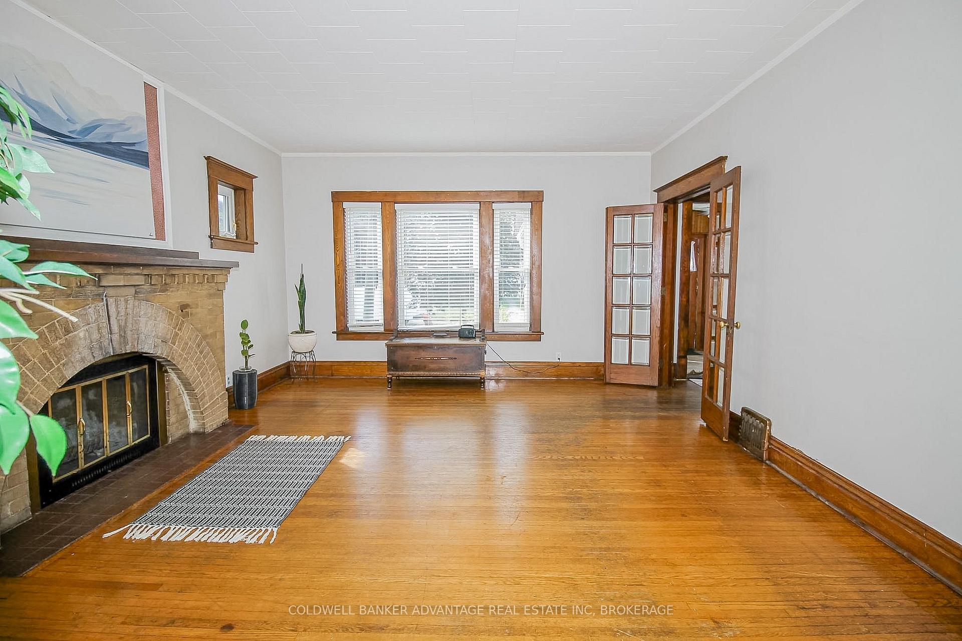 Photo 14 of 4859 Willmott Street, Niagara Falls, Cherrywood — HOMEH