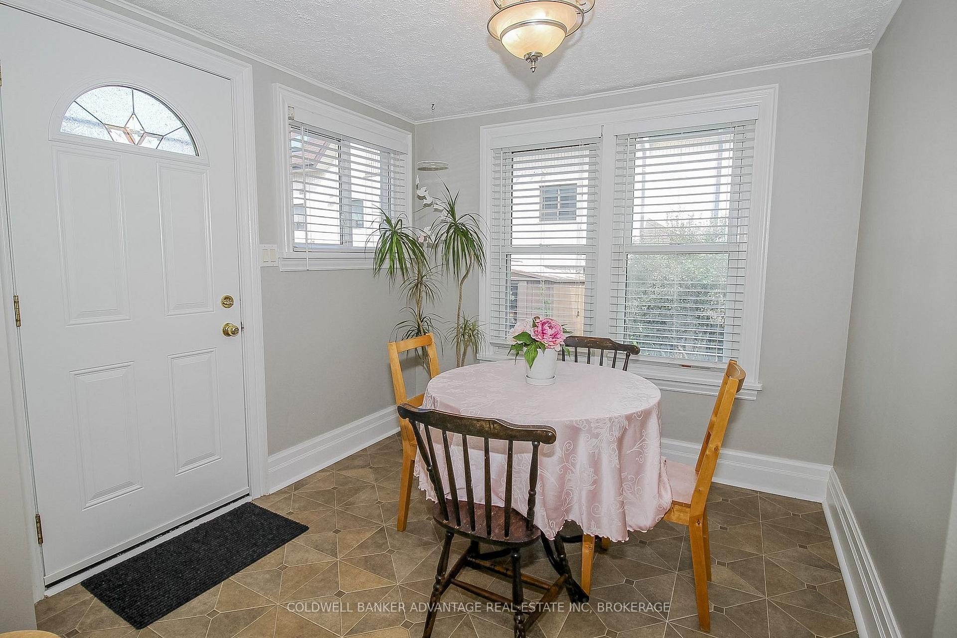 Photo 17 of 4859 Willmott Street, Niagara Falls, Cherrywood — HOMEH