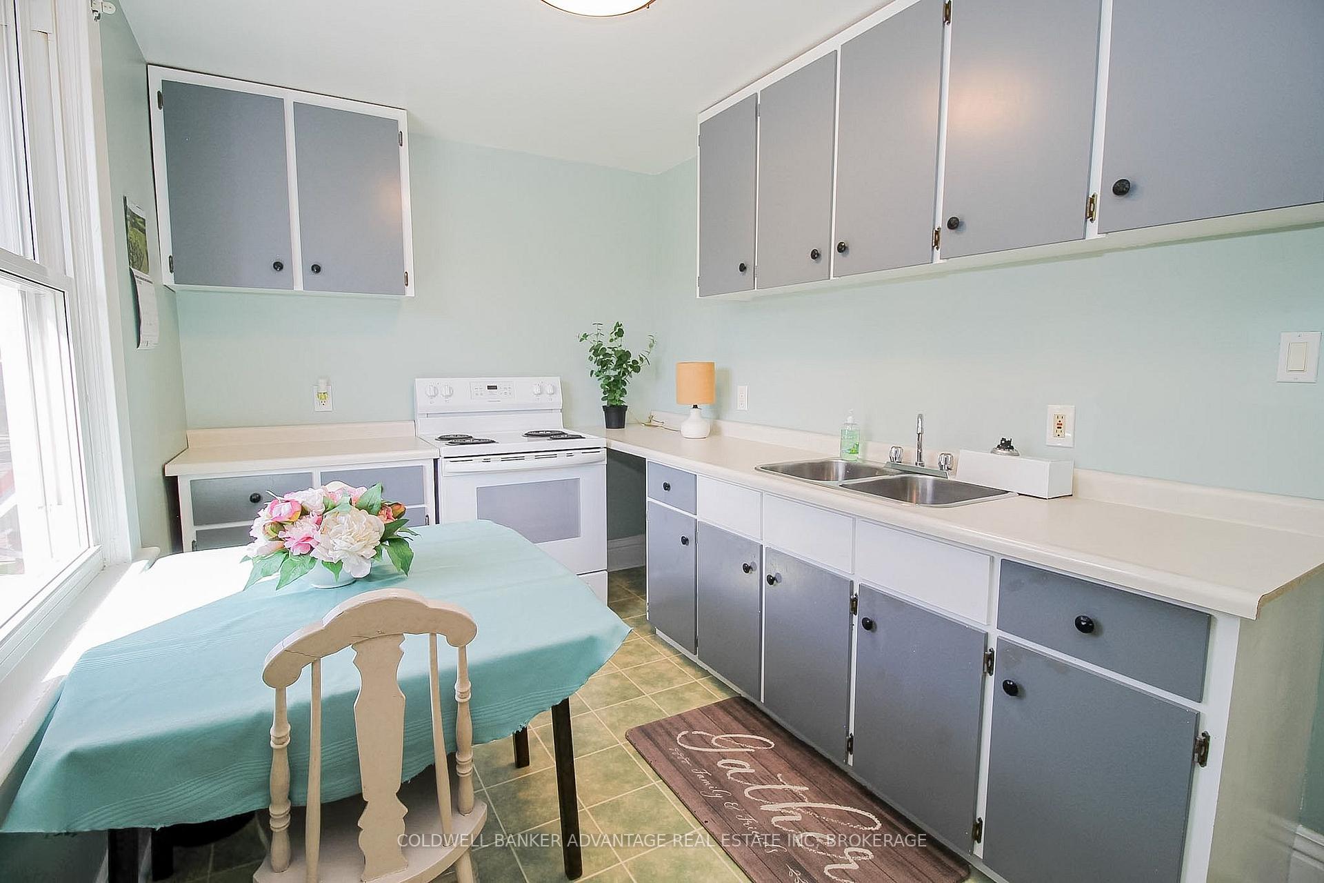 Photo 31 of 4859 Willmott Street, Niagara Falls, Cherrywood — HOMEH