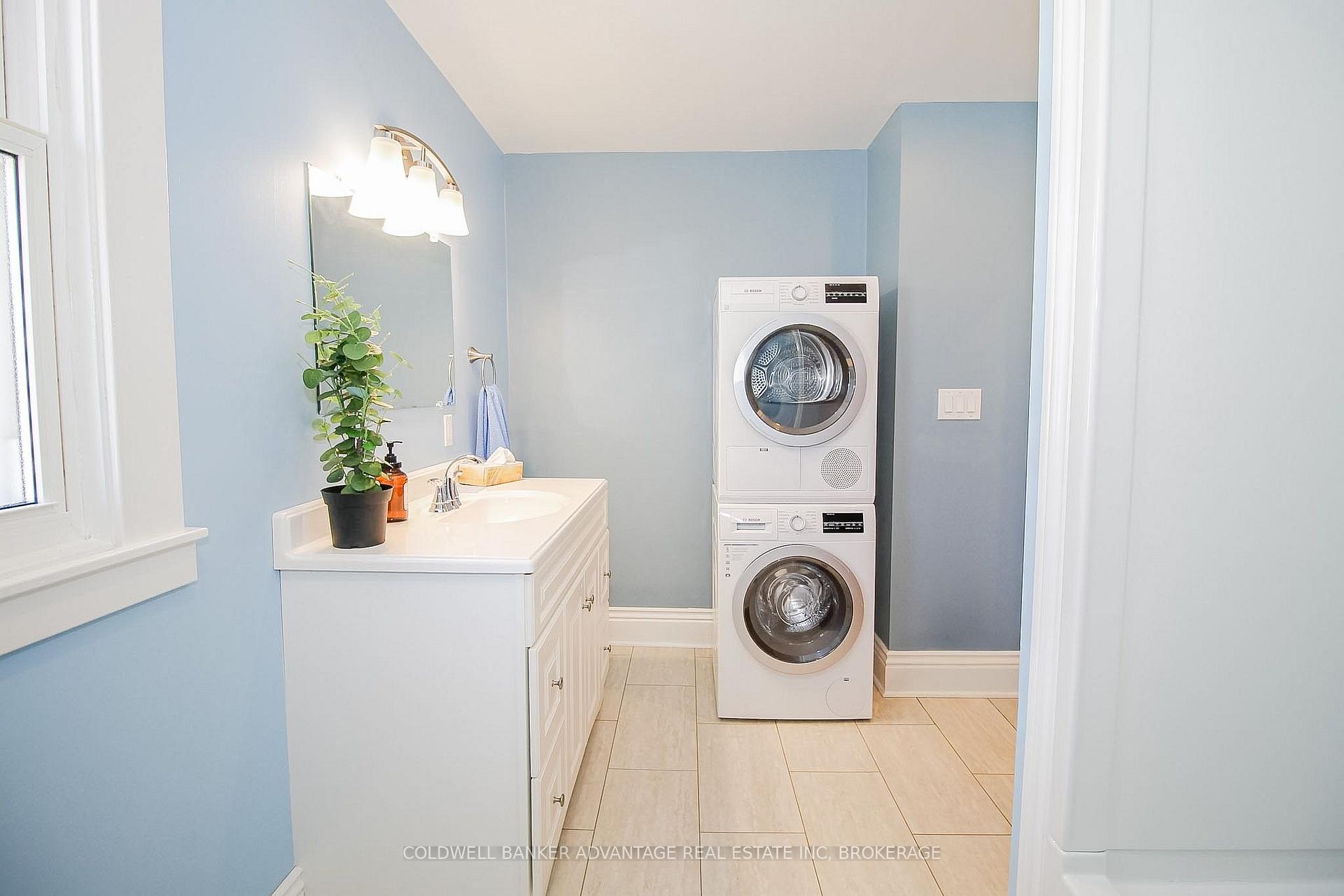 Photo 38 of 4859 Willmott Street, Niagara Falls, Cherrywood — HOMEH