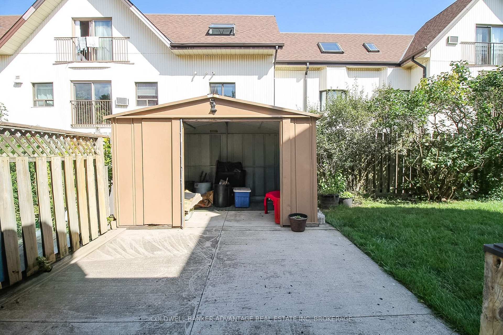 Photo 44 of 4859 Willmott Street, Niagara Falls, Cherrywood — HOMEH