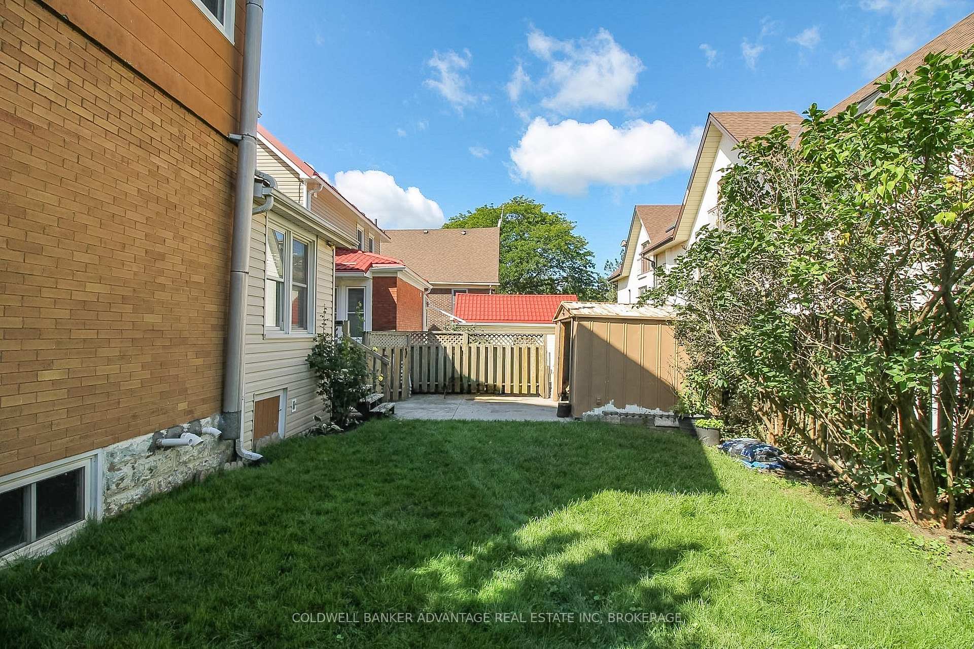 Photo 48 of 4859 Willmott Street, Niagara Falls, Cherrywood — HOMEH