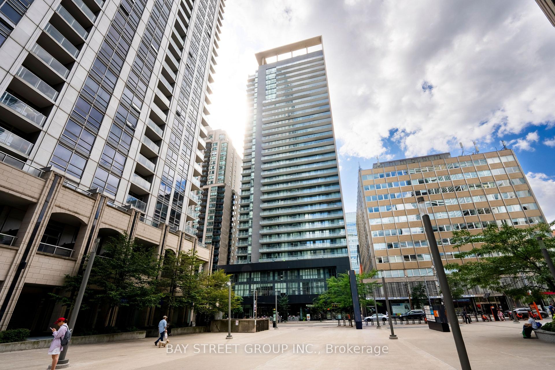 Photo of Unit 709, 770 Bay Street