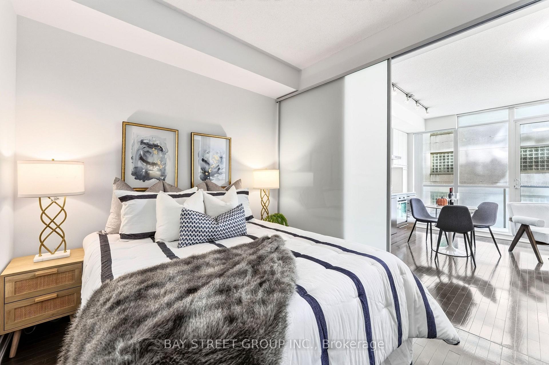 Photo 13 of Unit 709, 770 Bay Street, Toronto, Bay Street Corridor — HOMEH