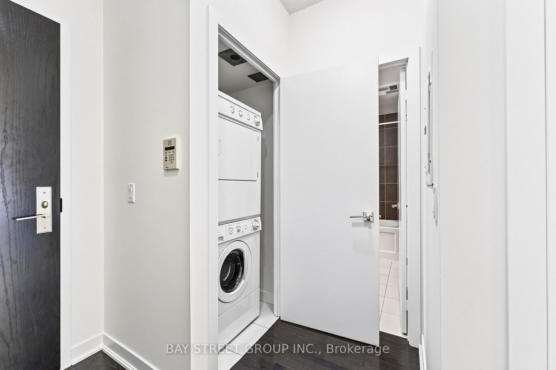 Photo 17 of Unit 709, 770 Bay Street, Toronto, Bay Street Corridor — HOMEH