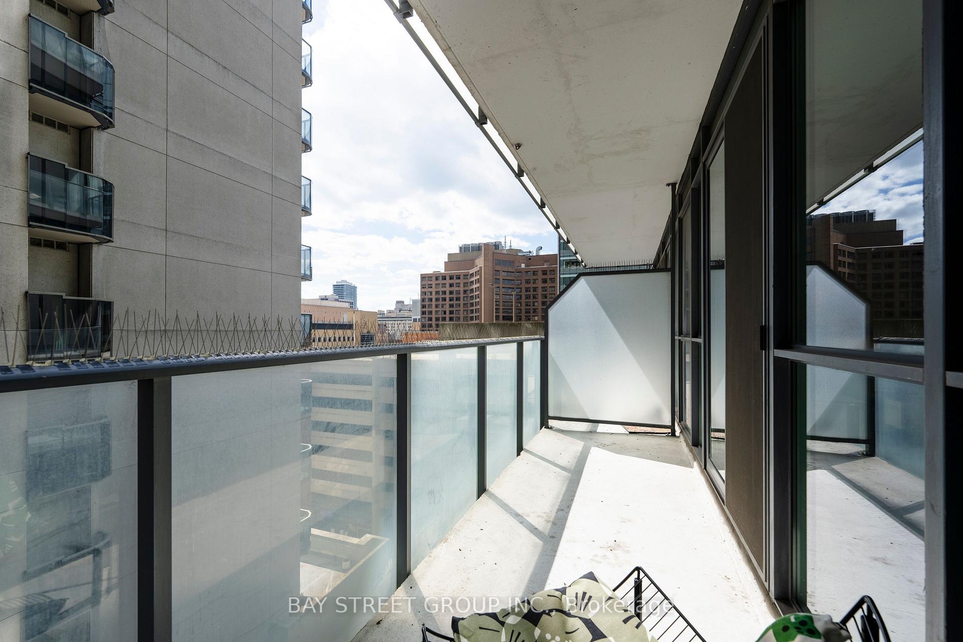 Photo 19 of Unit 709, 770 Bay Street, Toronto, Bay Street Corridor — HOMEH
