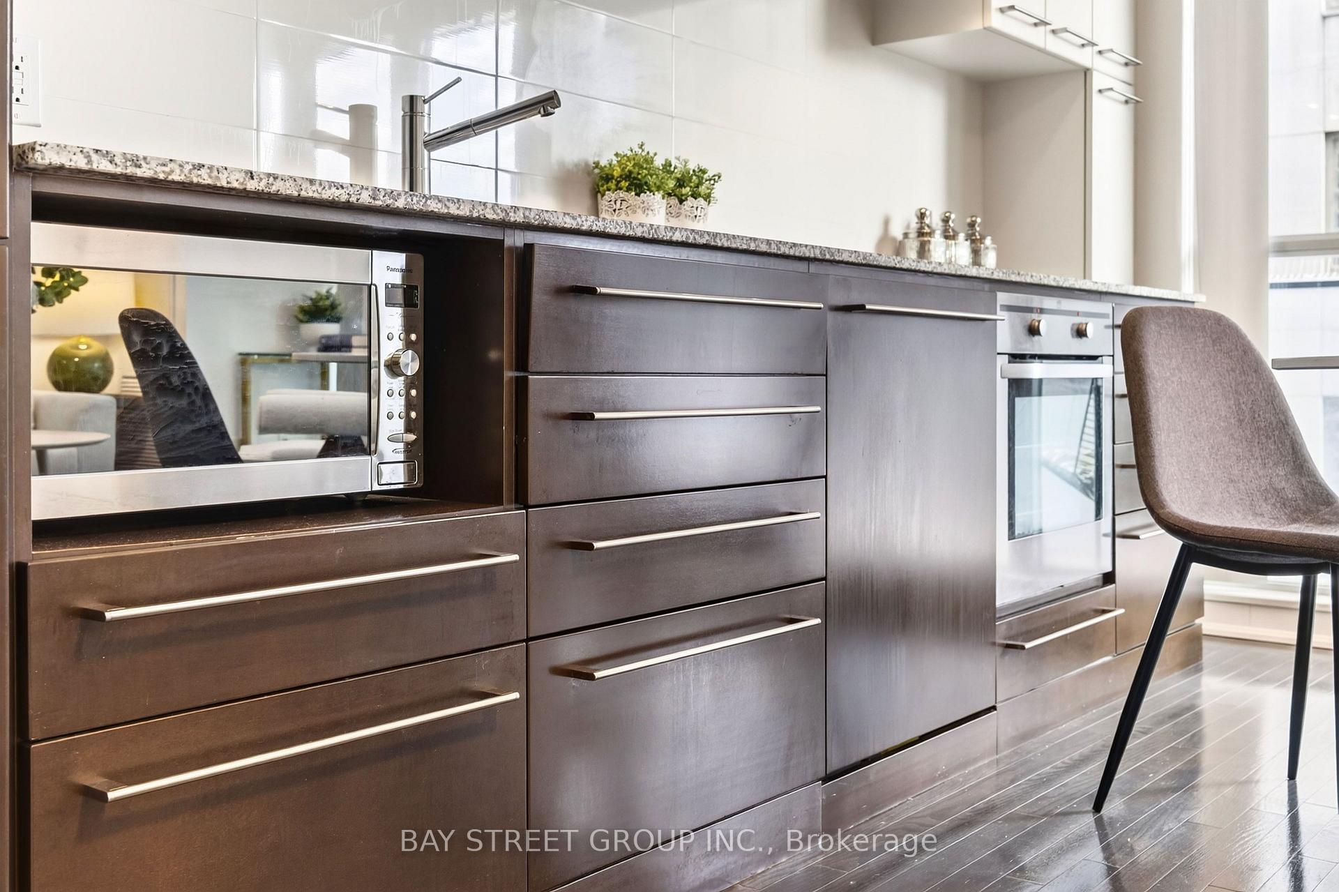 Photo 23 of Unit 709, 770 Bay Street, Toronto, Bay Street Corridor — HOMEH
