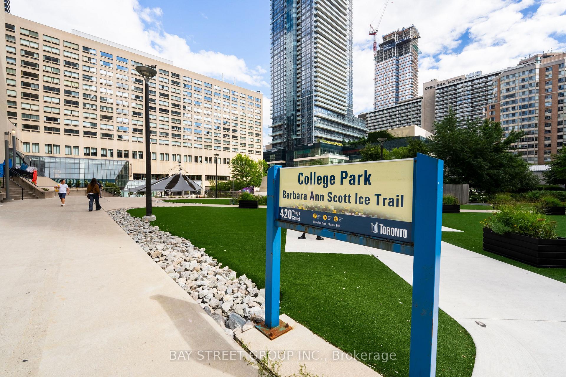 Photo 37 of Unit 709, 770 Bay Street, Toronto, Bay Street Corridor — HOMEH