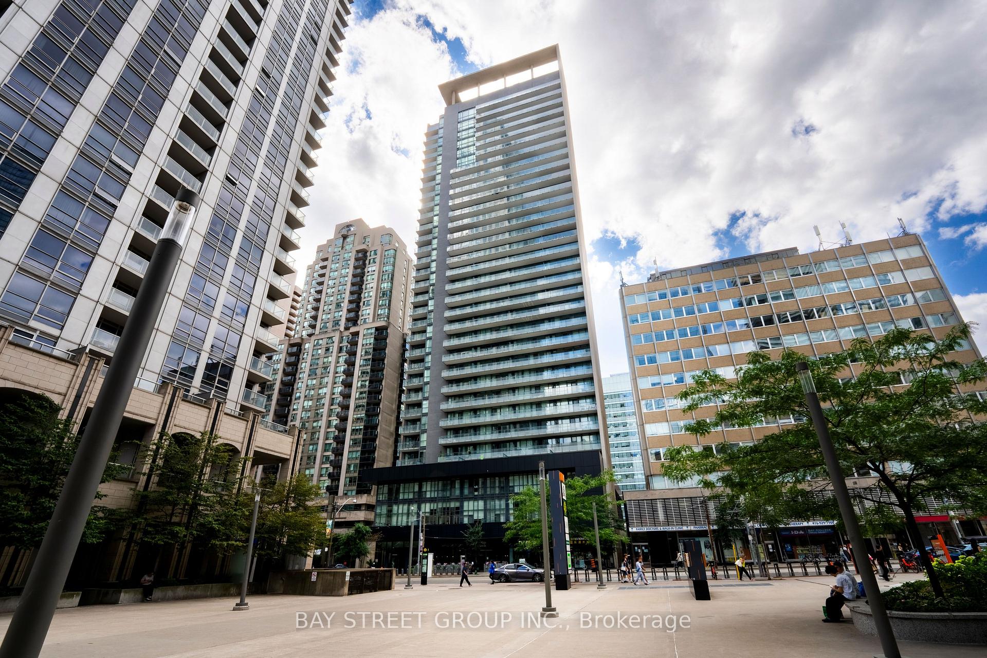 Photo 38 of Unit 709, 770 Bay Street, Toronto, Bay Street Corridor — HOMEH