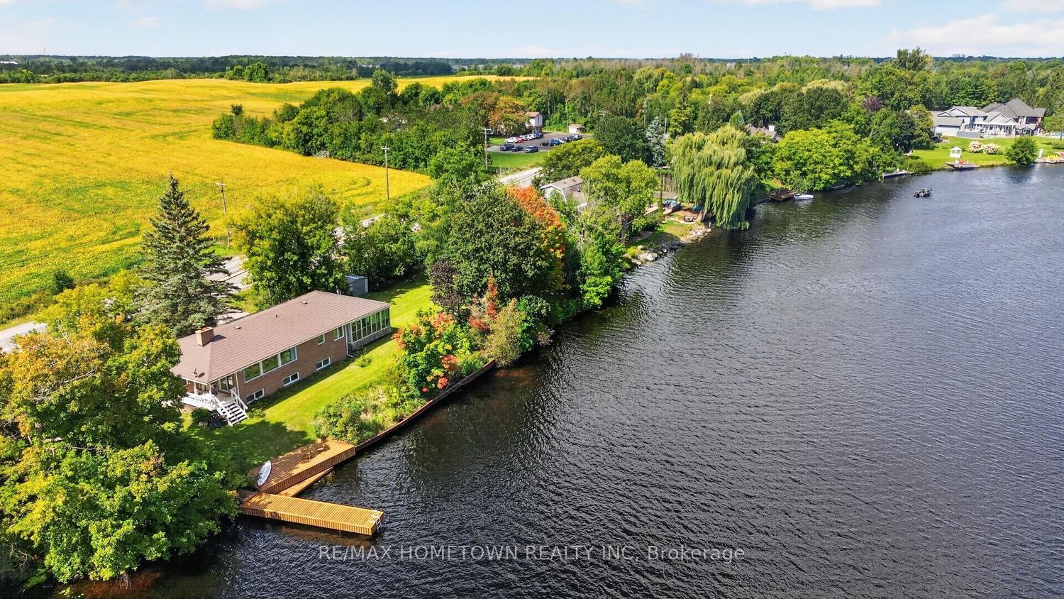 Photo of 5873 Rideau Valley Drive N