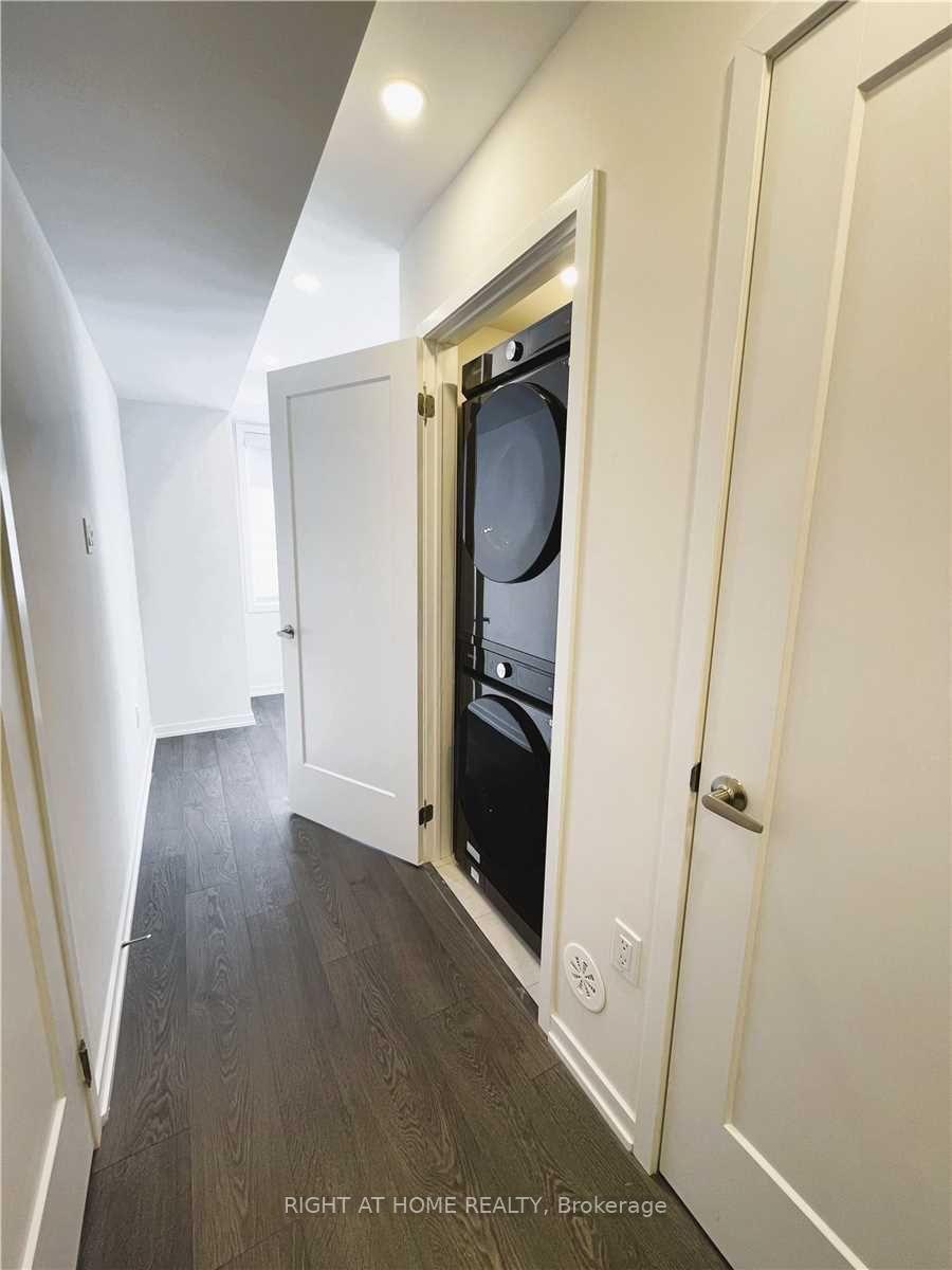 Photo 26 of 125 Crimson Forest Drive, Vaughan, Patterson — HOMEH