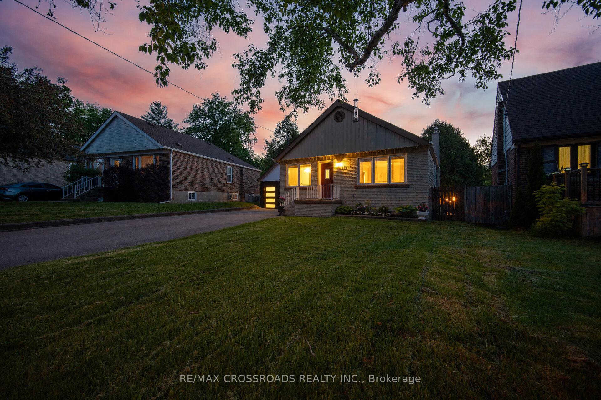 Photo 9 of 18 Adanac Drive, Scarborough, Cliffcrest — HOMEH