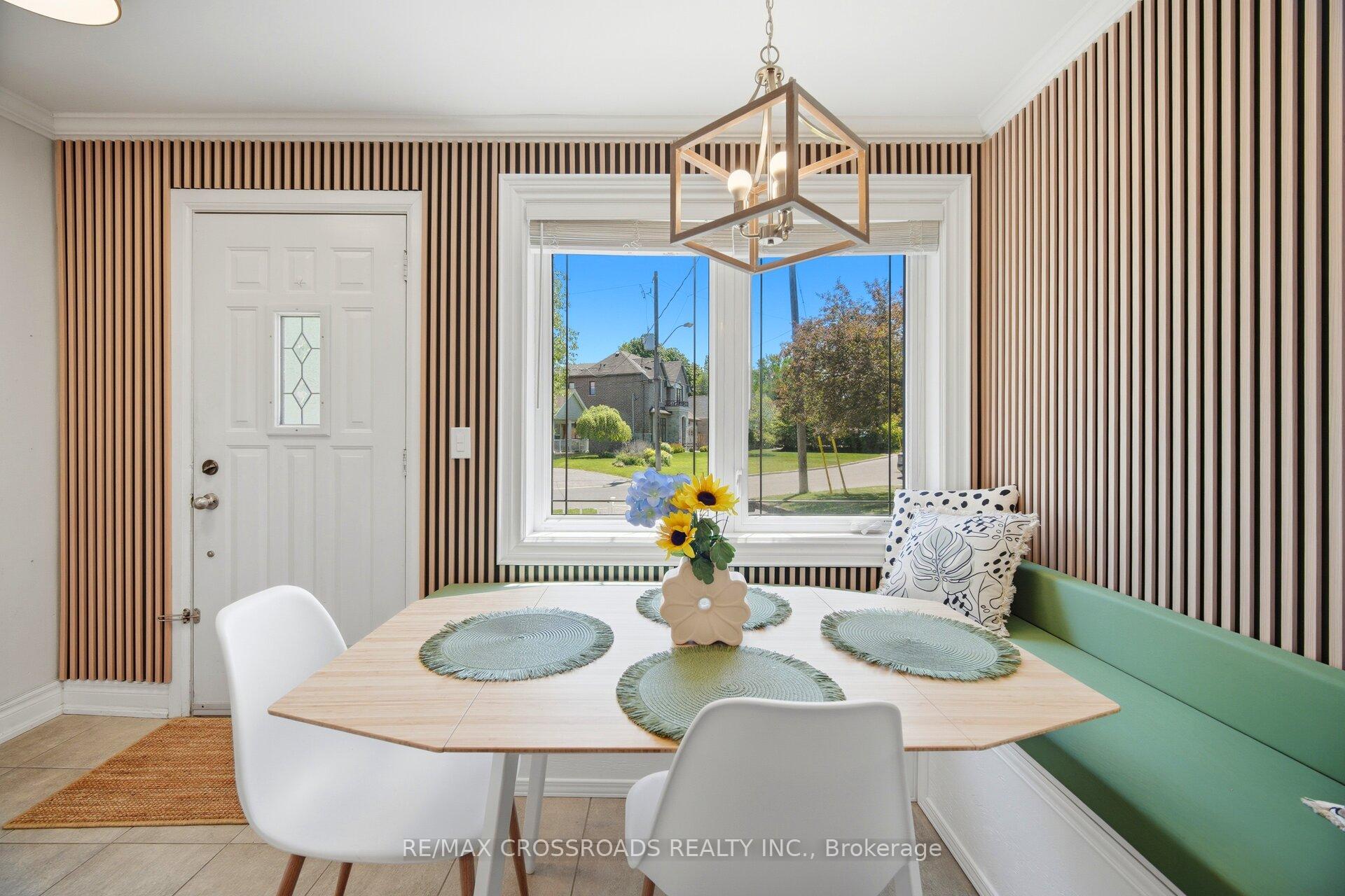 Photo 16 of 18 Adanac Drive, Scarborough, Cliffcrest — HOMEH