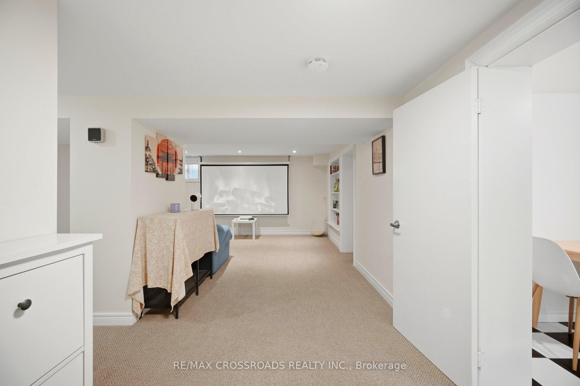 Photo 36 of 18 Adanac Drive, Scarborough, Cliffcrest — HOMEH