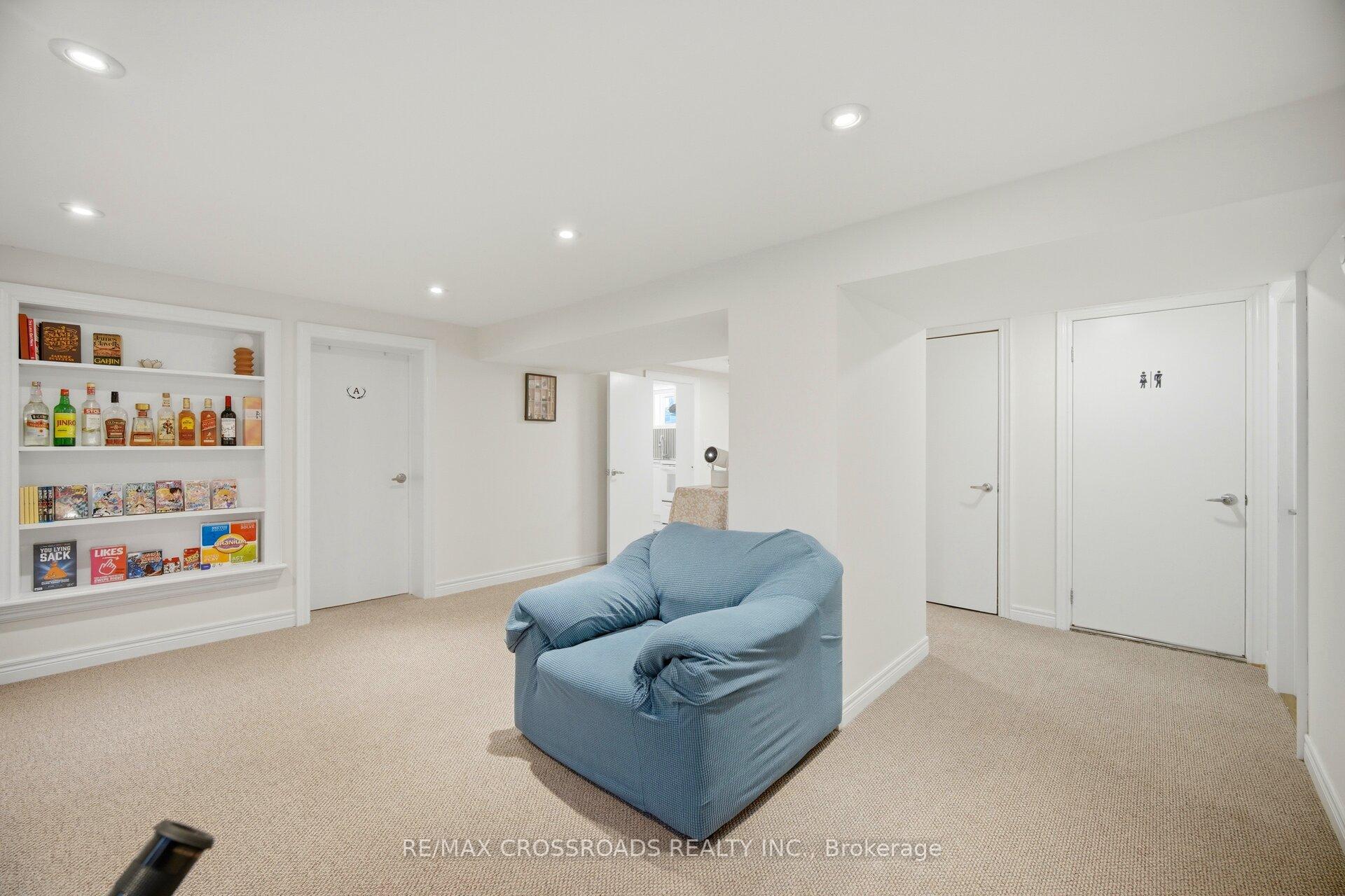 Photo 37 of 18 Adanac Drive, Scarborough, Cliffcrest — HOMEH