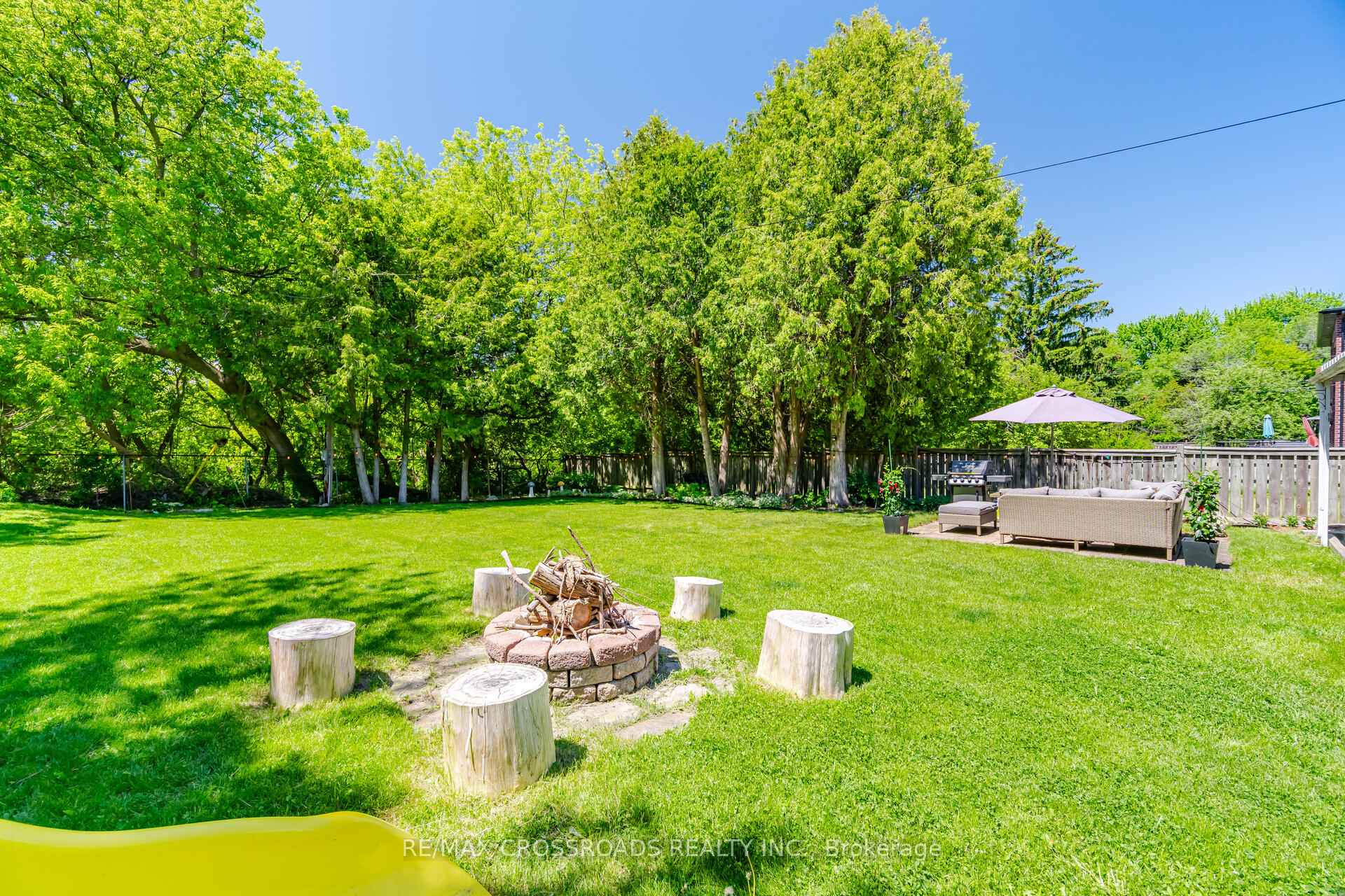 Photo 48 of 18 Adanac Drive, Scarborough, Cliffcrest — HOMEH